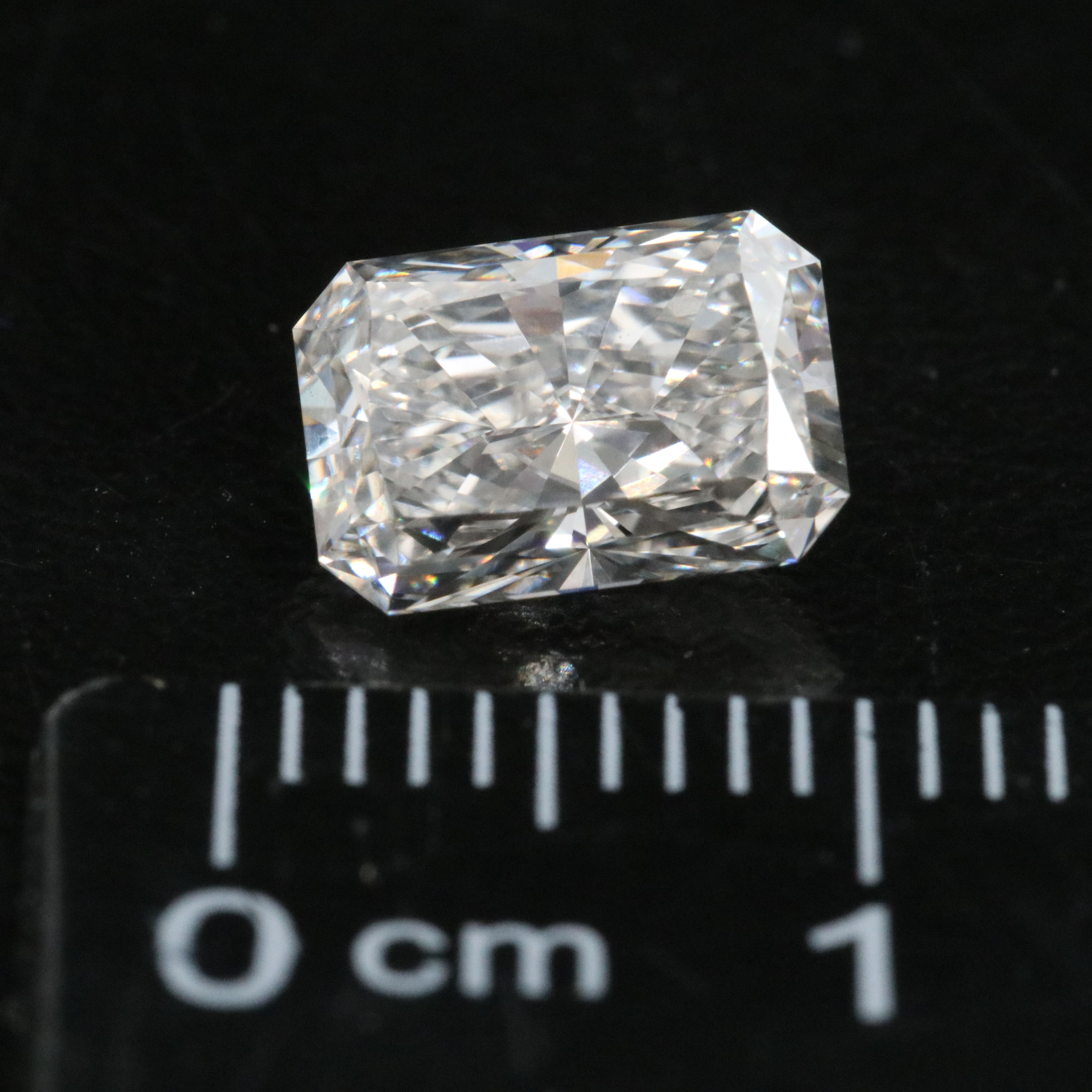 Loose 1.74 CT Lab Grown Diamond with IGI Report