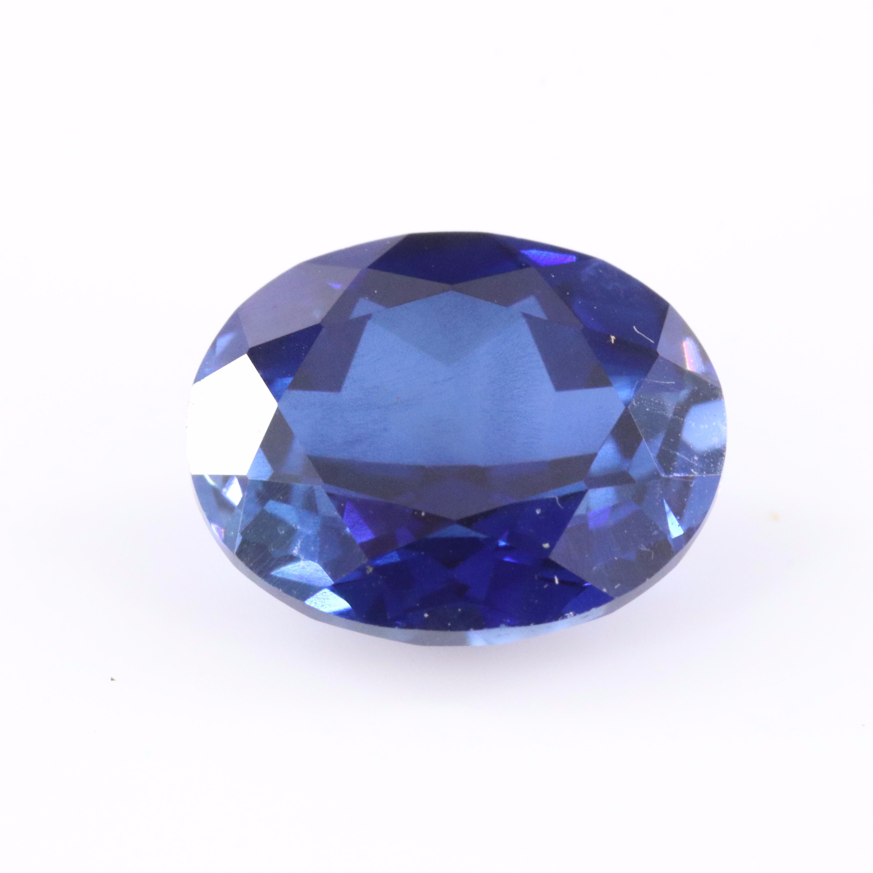 Loose 4.85 CT Lab Grown Sapphire