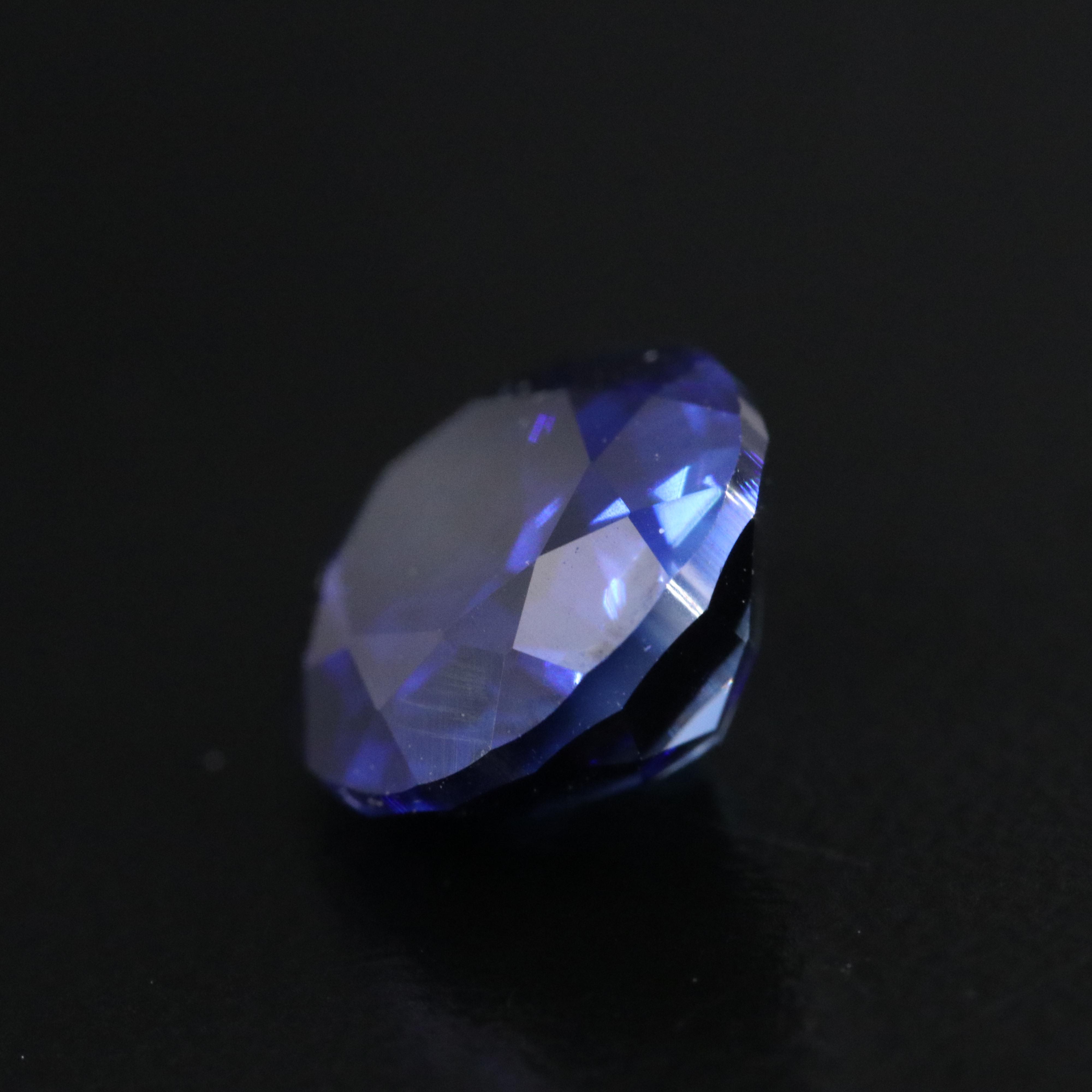 Loose 4.85 CT Lab Grown Sapphire