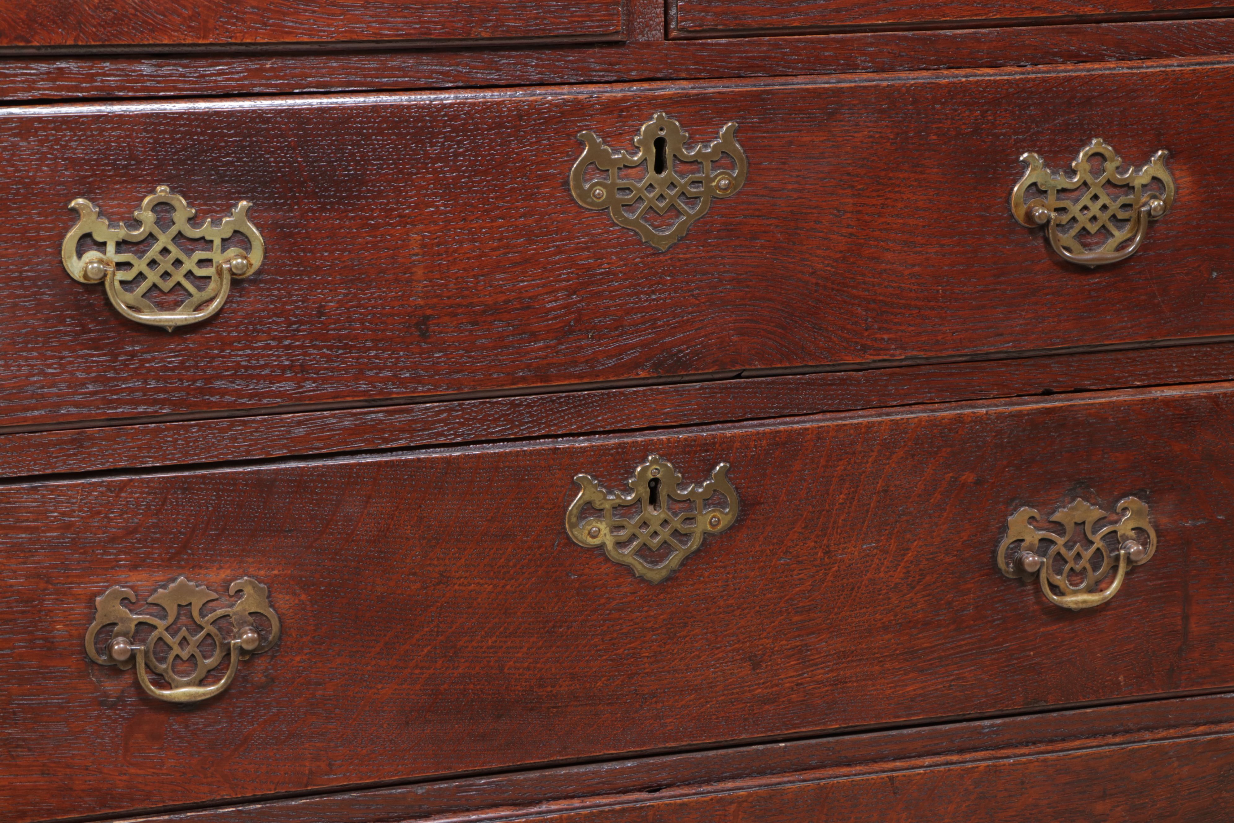Queen Anne Style Wooden Chest of Drawers on Frame