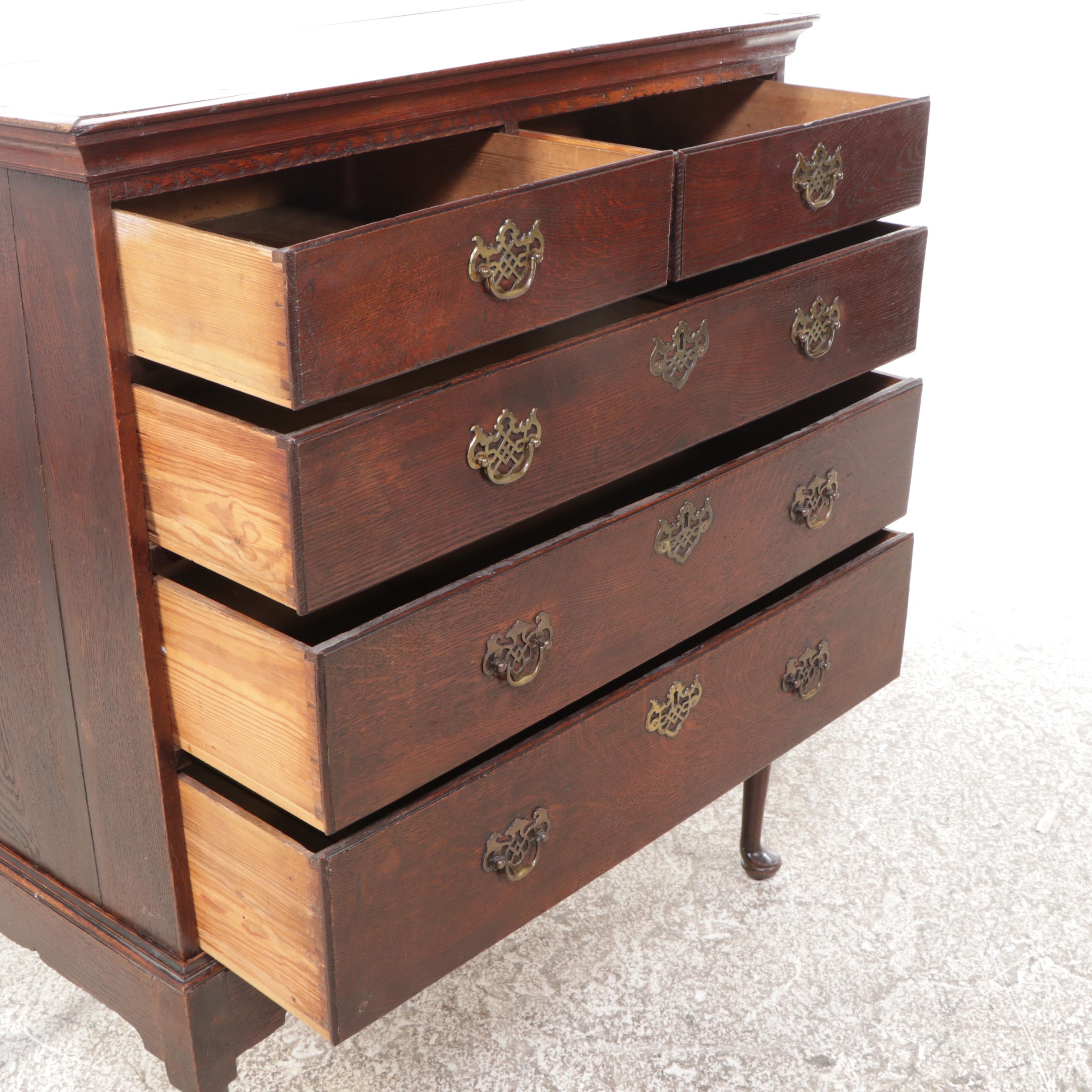 Queen Anne Style Wooden Chest of Drawers on Frame