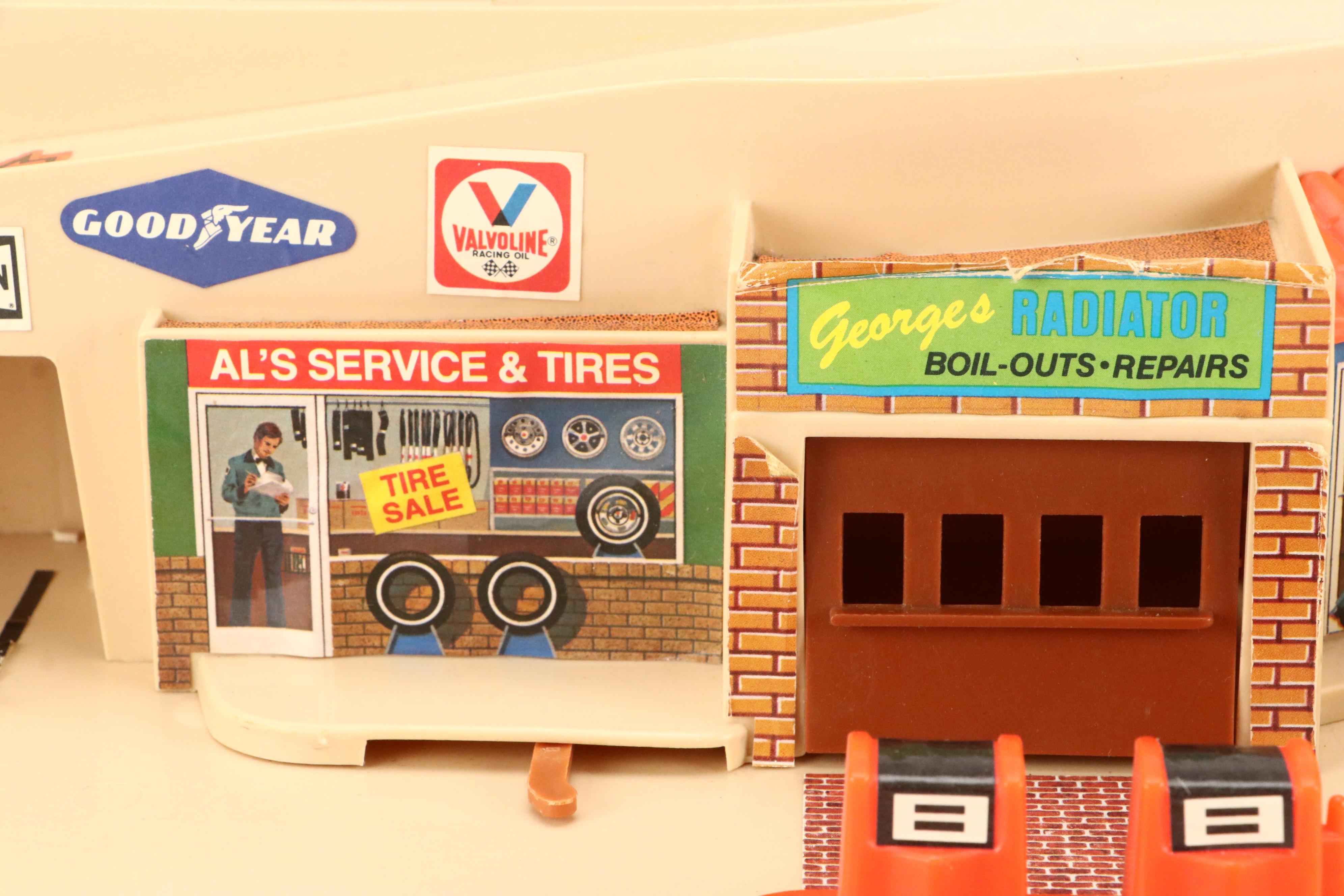 Hot Wheels "Service Center" and More Toy Car Sets