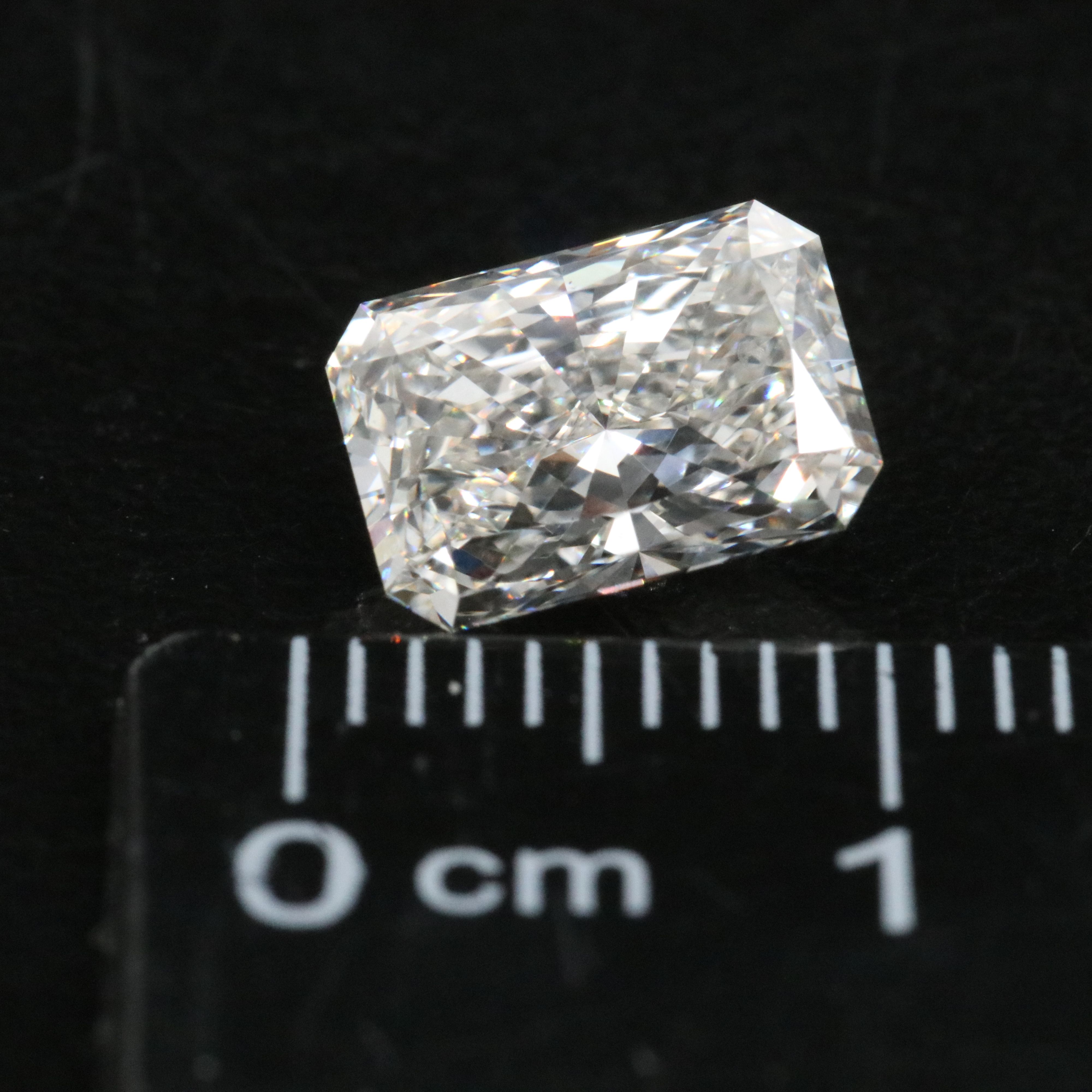 Loose 1.87 CT Lab Grown Diamond with IGI Report