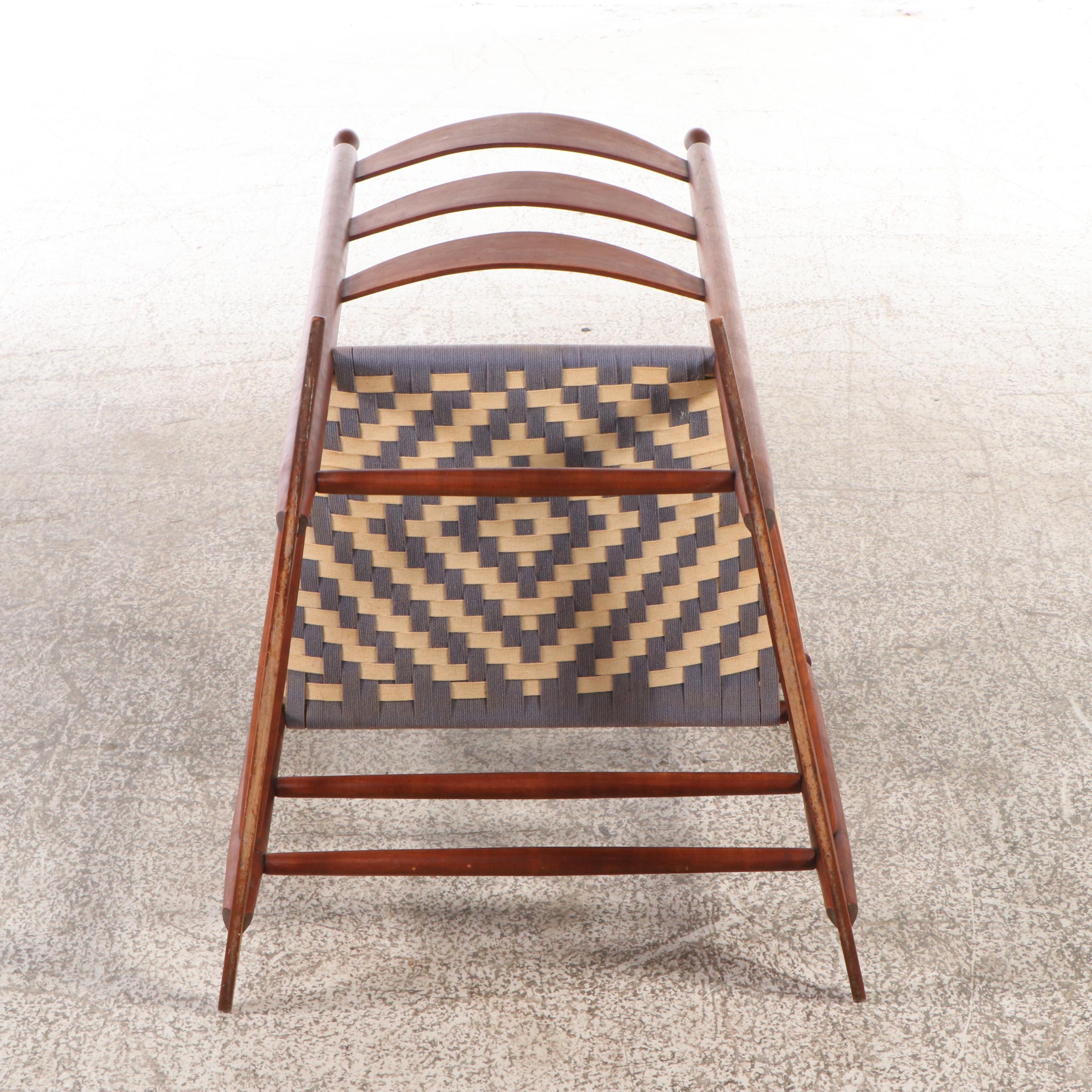 Shaker Style Wooden Ladder-Back Rocking Chair