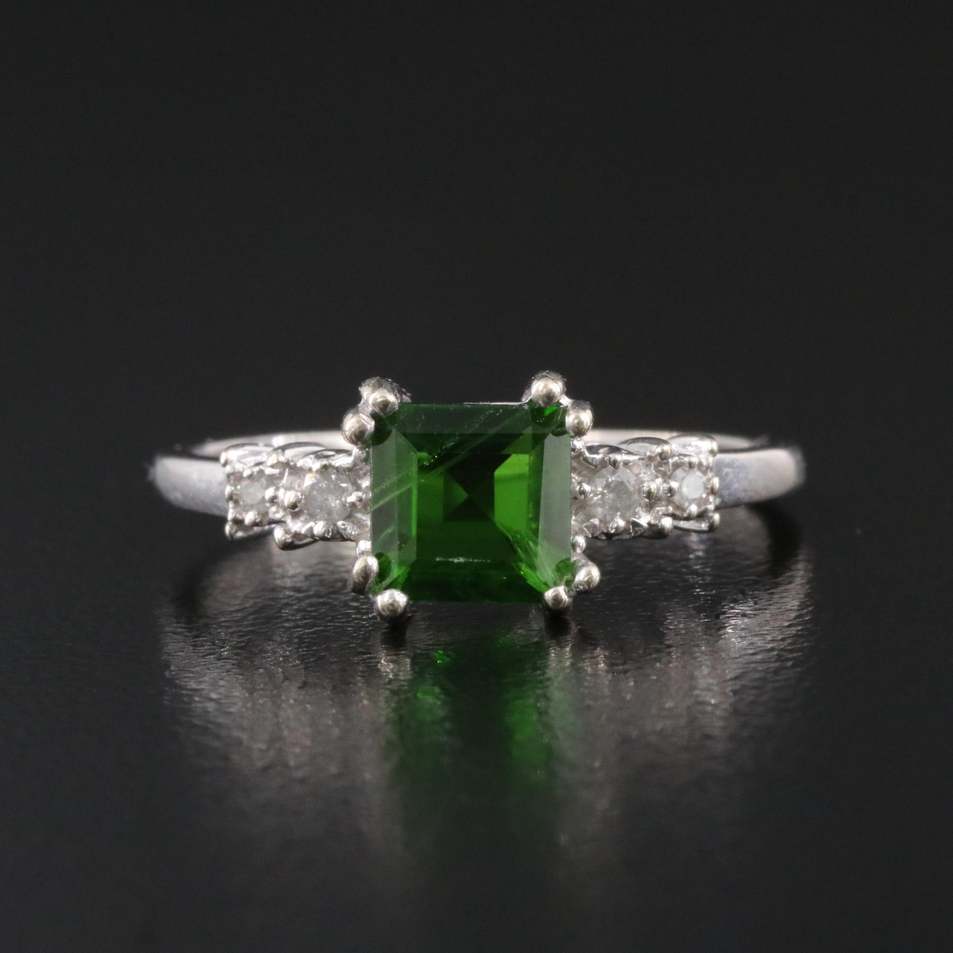 10K Diopside and Diamond Ring