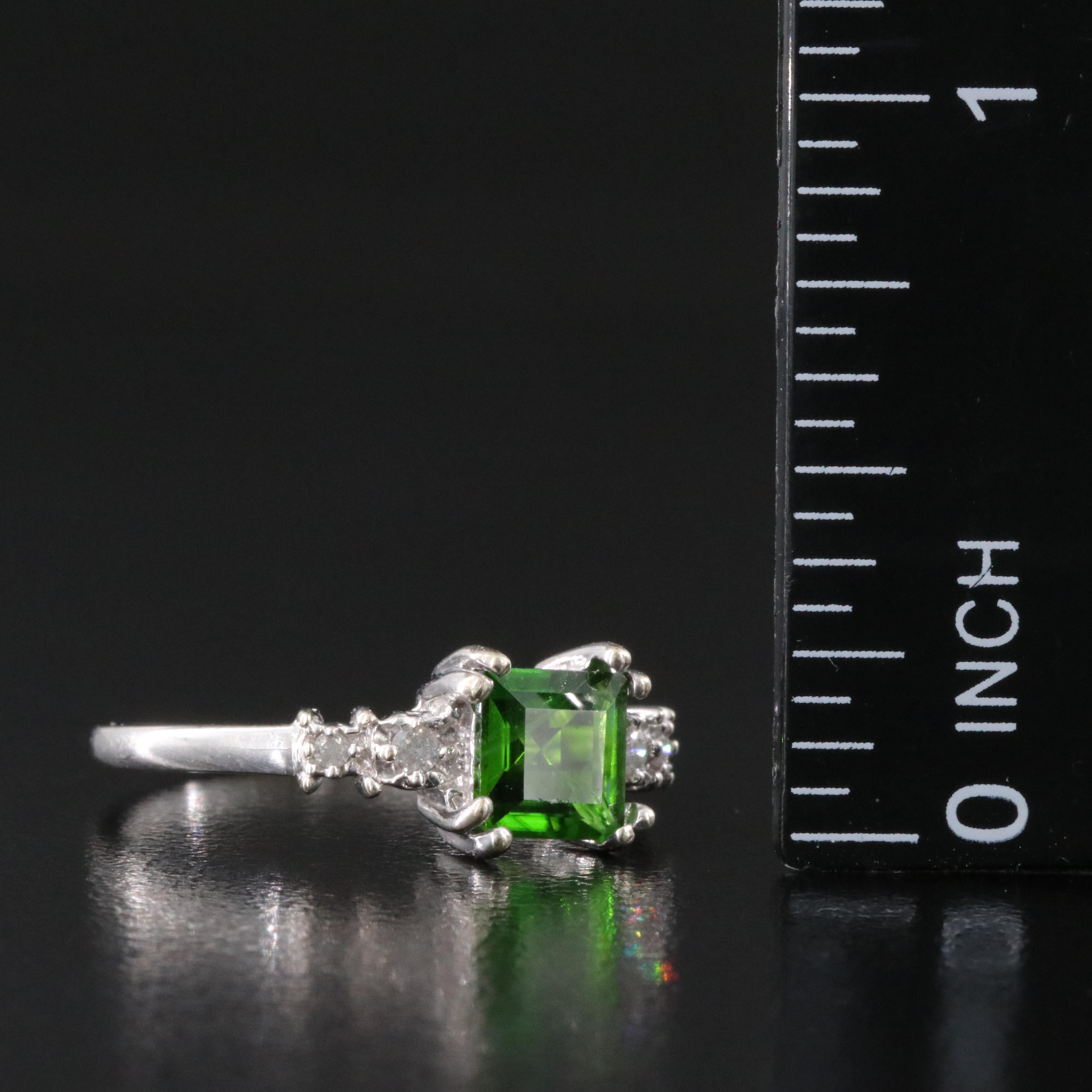 10K Diopside and Diamond Ring
