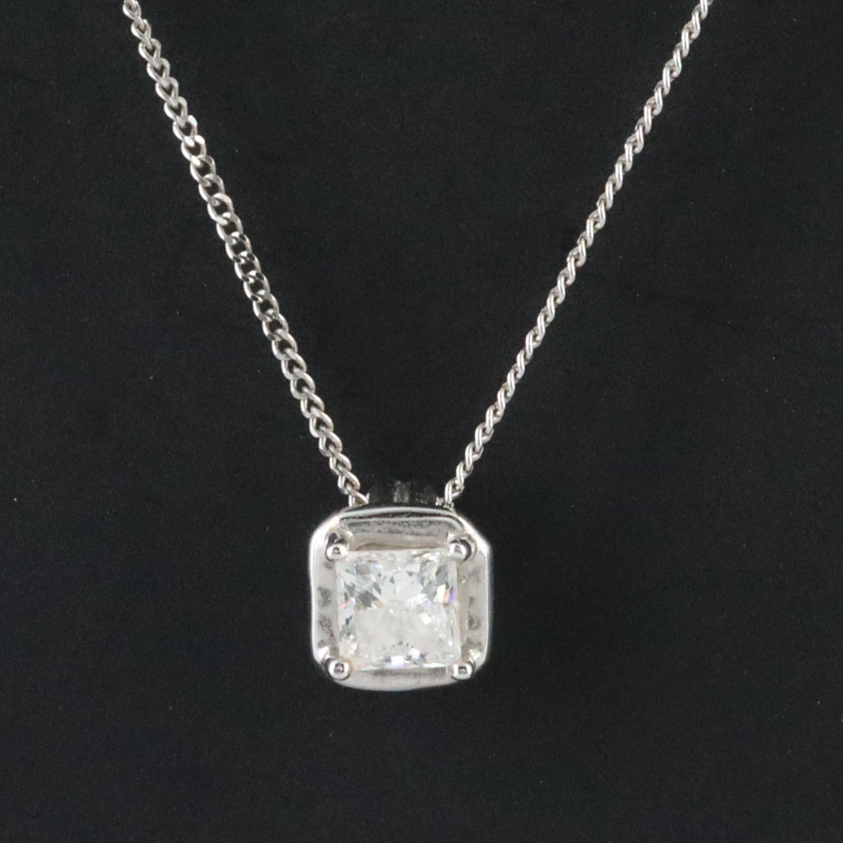 10K 0.46 CT Diamond Solitaire Pendant Necklace