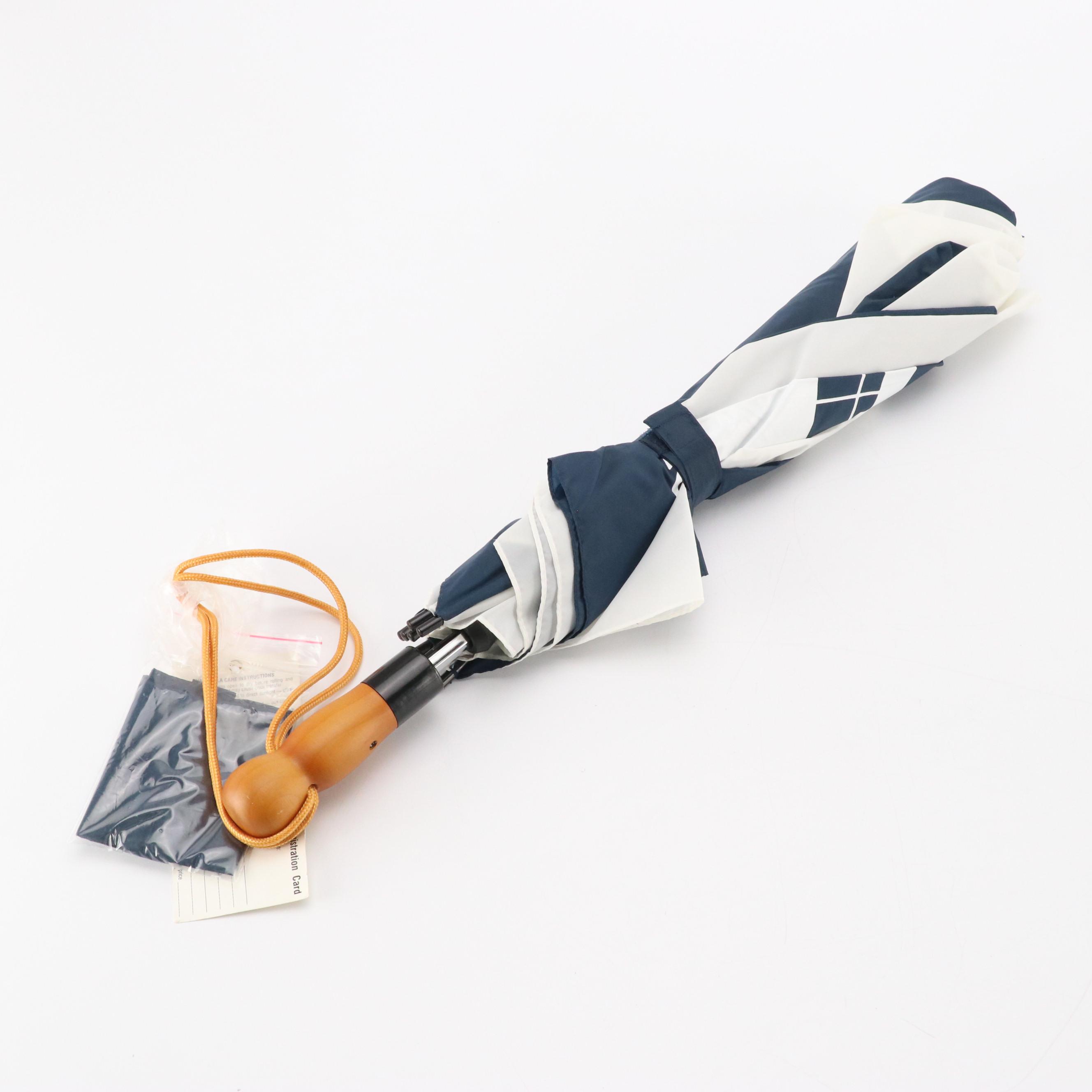 Haas Jordan, Tommy Bahama, and More Printed Umbrellas