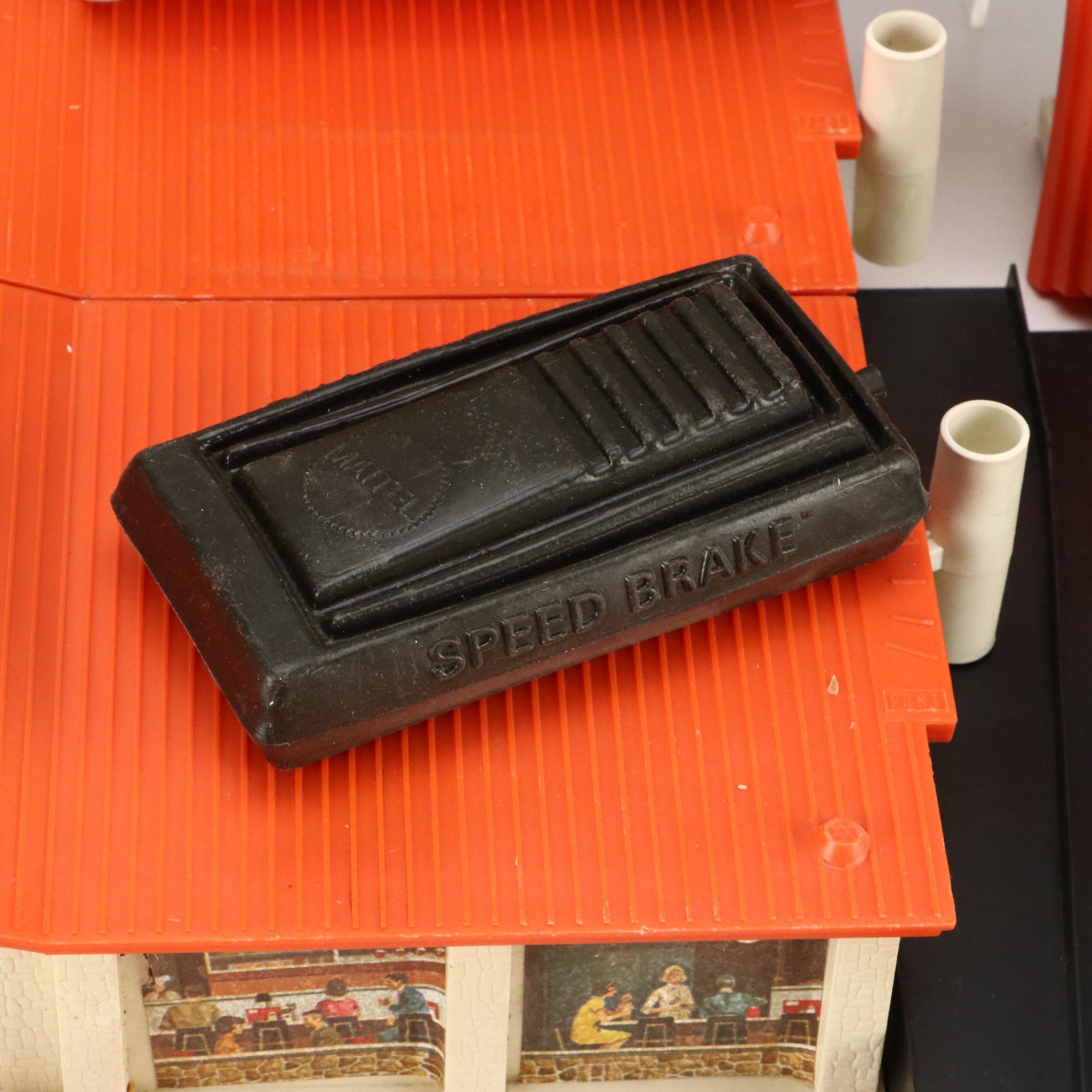 Hot Wheels "Sizzlers Fat Track California 500" and More Toy Car Sets