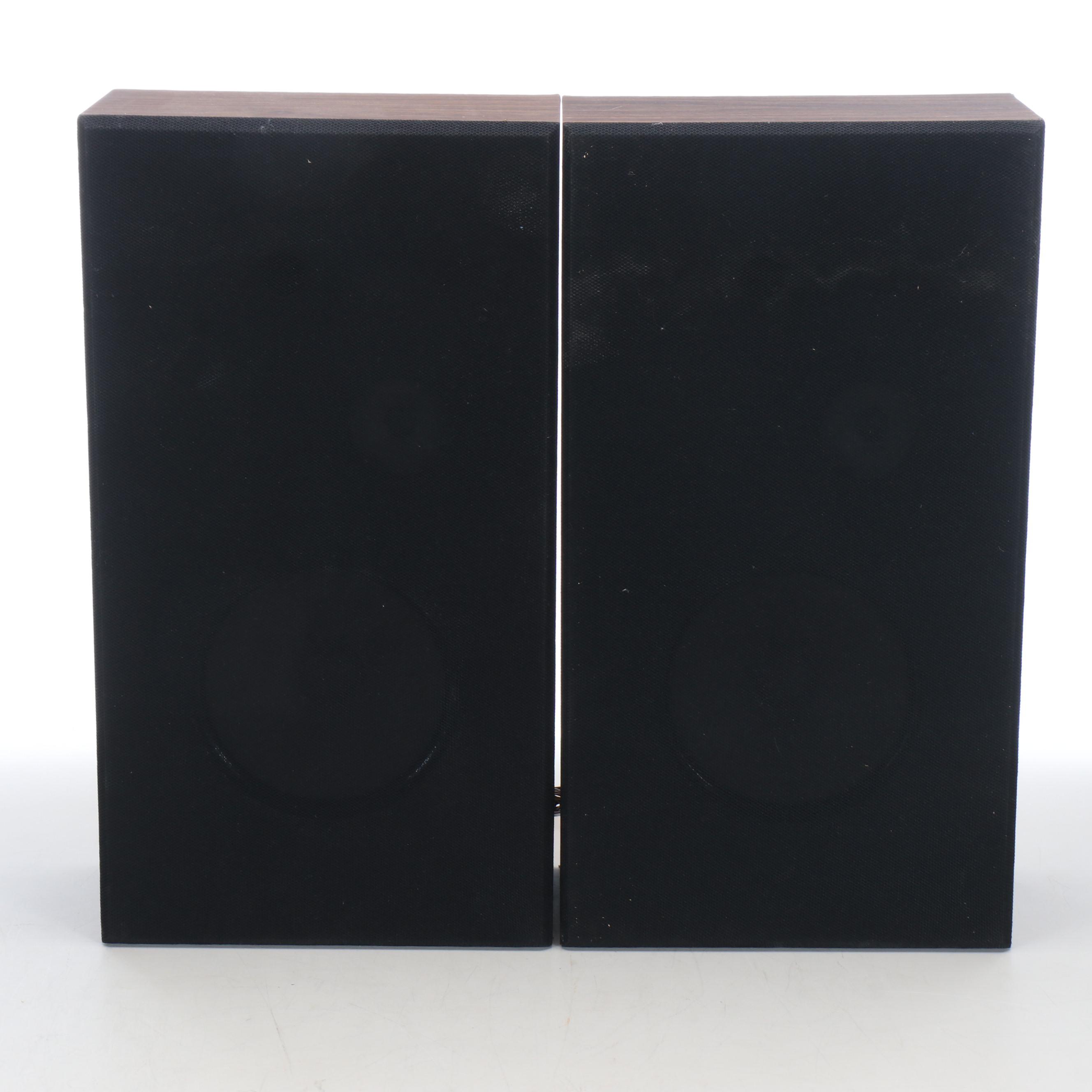 Realistic Clarinette 106 AM/FM Stereo Cassette Music System with Speakers