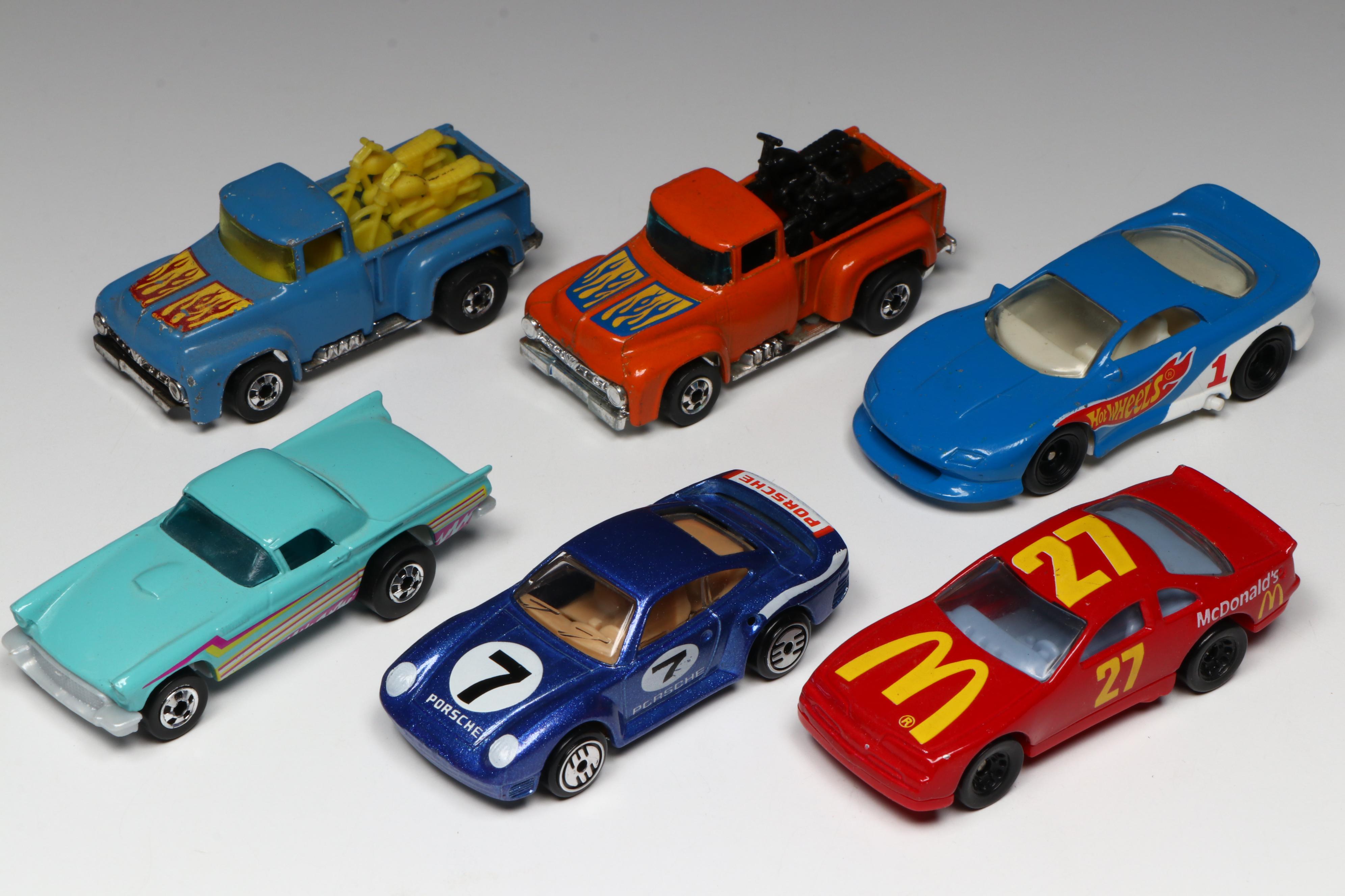 Hot Wheels "Corvette Stingray," "Dune Daddy" and More Toy Cars in Case