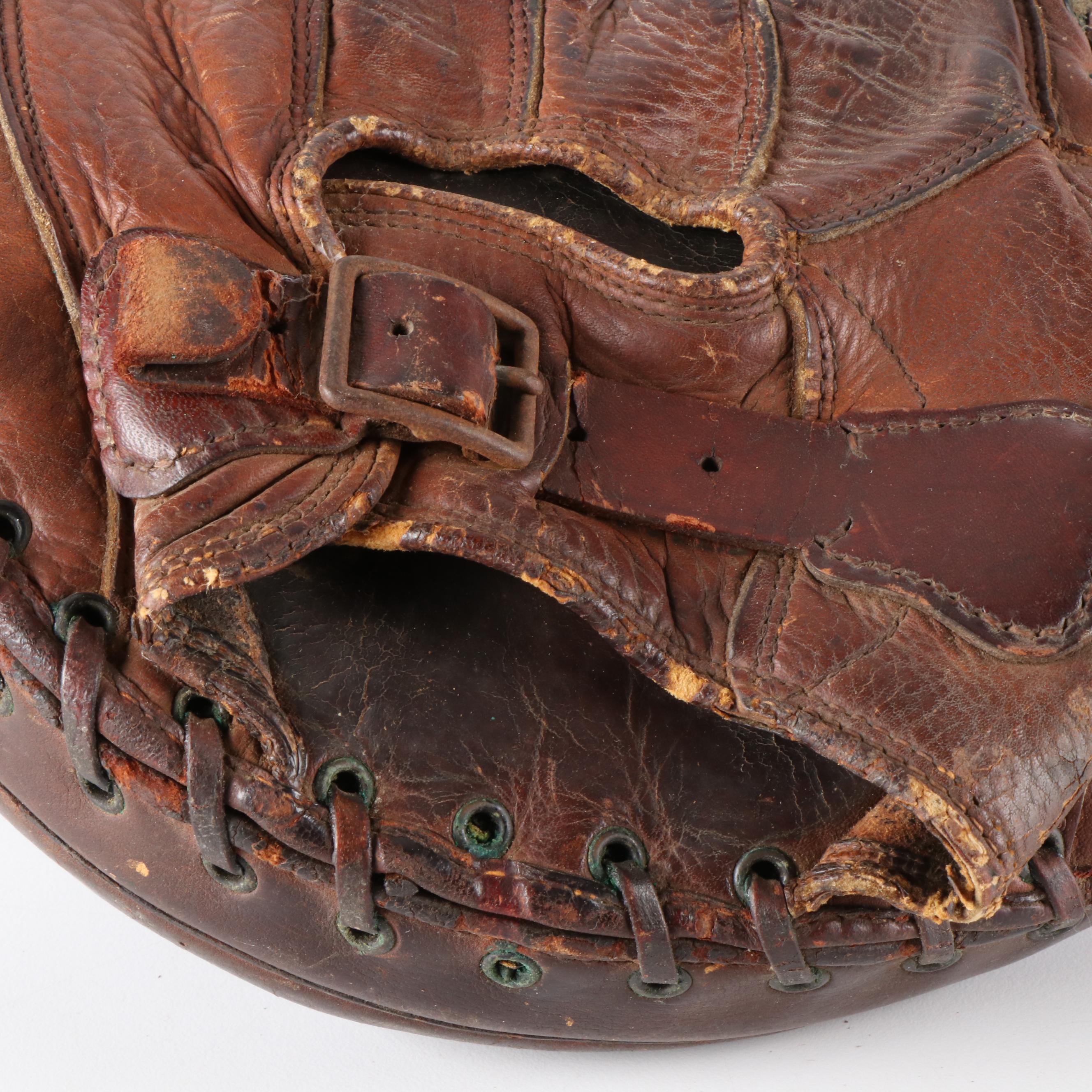 Zack Taylor Model Baseball Catcher's Mitt