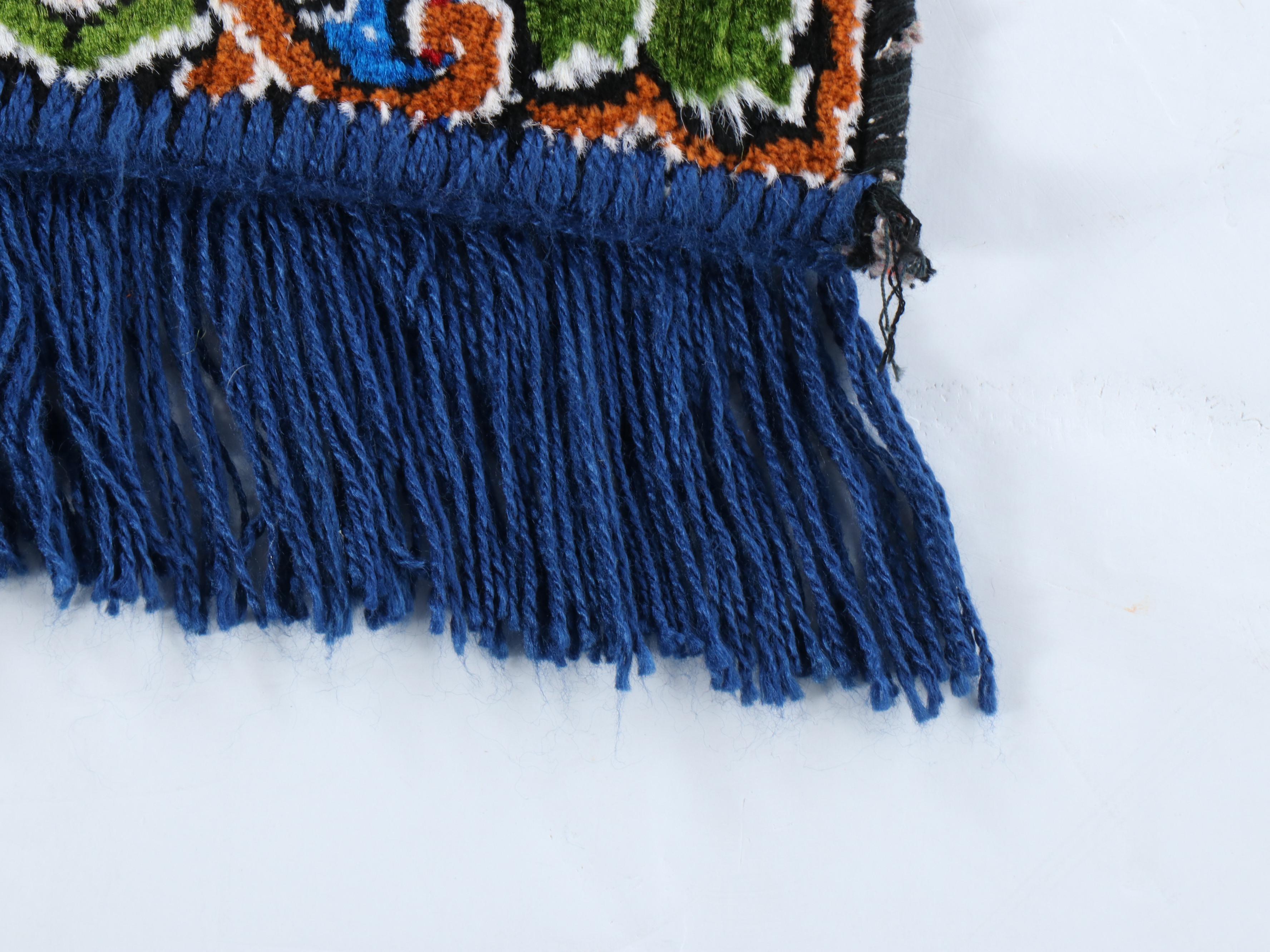 Middle Eastern Scene Machine Made Accent Tapestry Rug