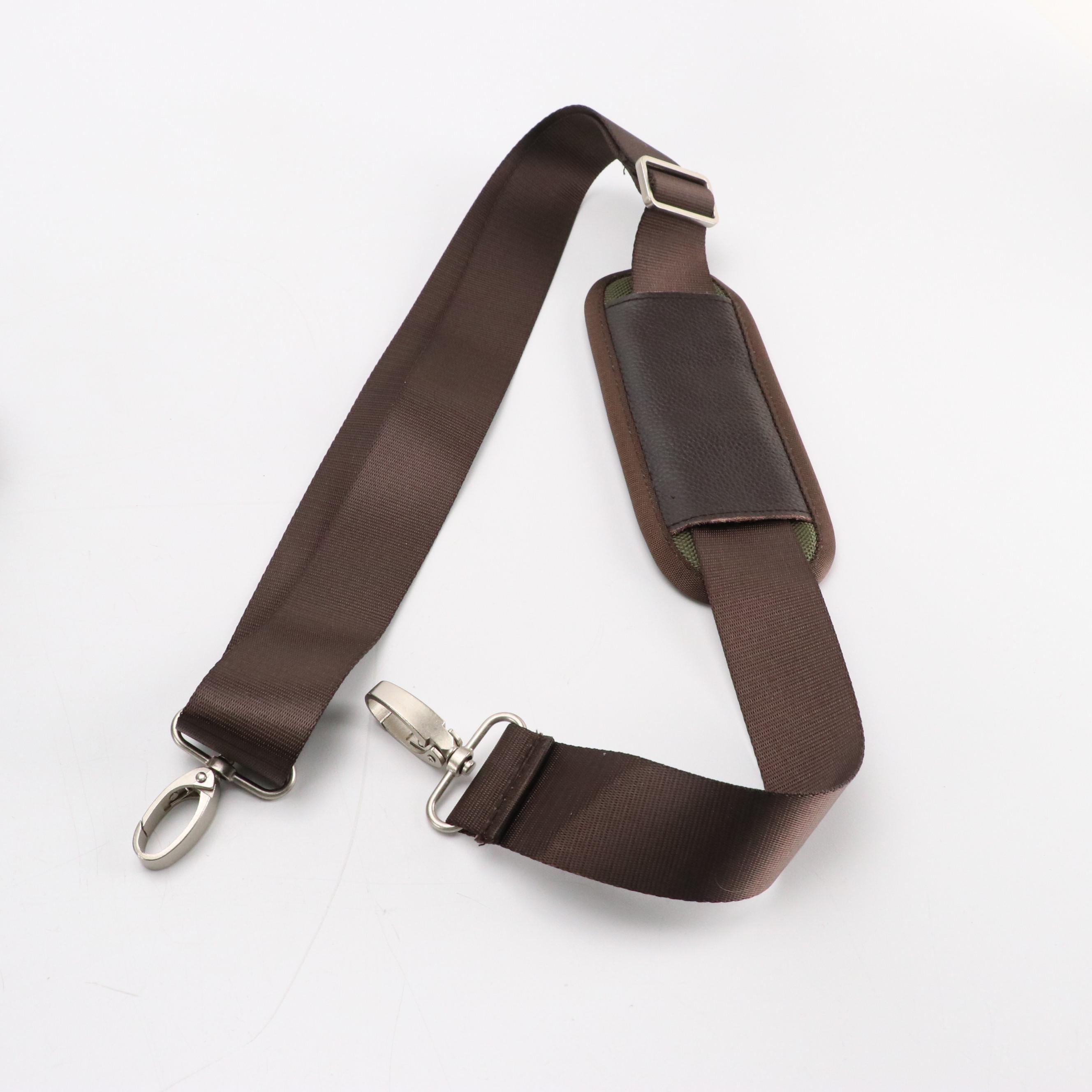 Abercrombie & Kent Travel Duffel Bags in Olive Green Nylon and Brown Leather