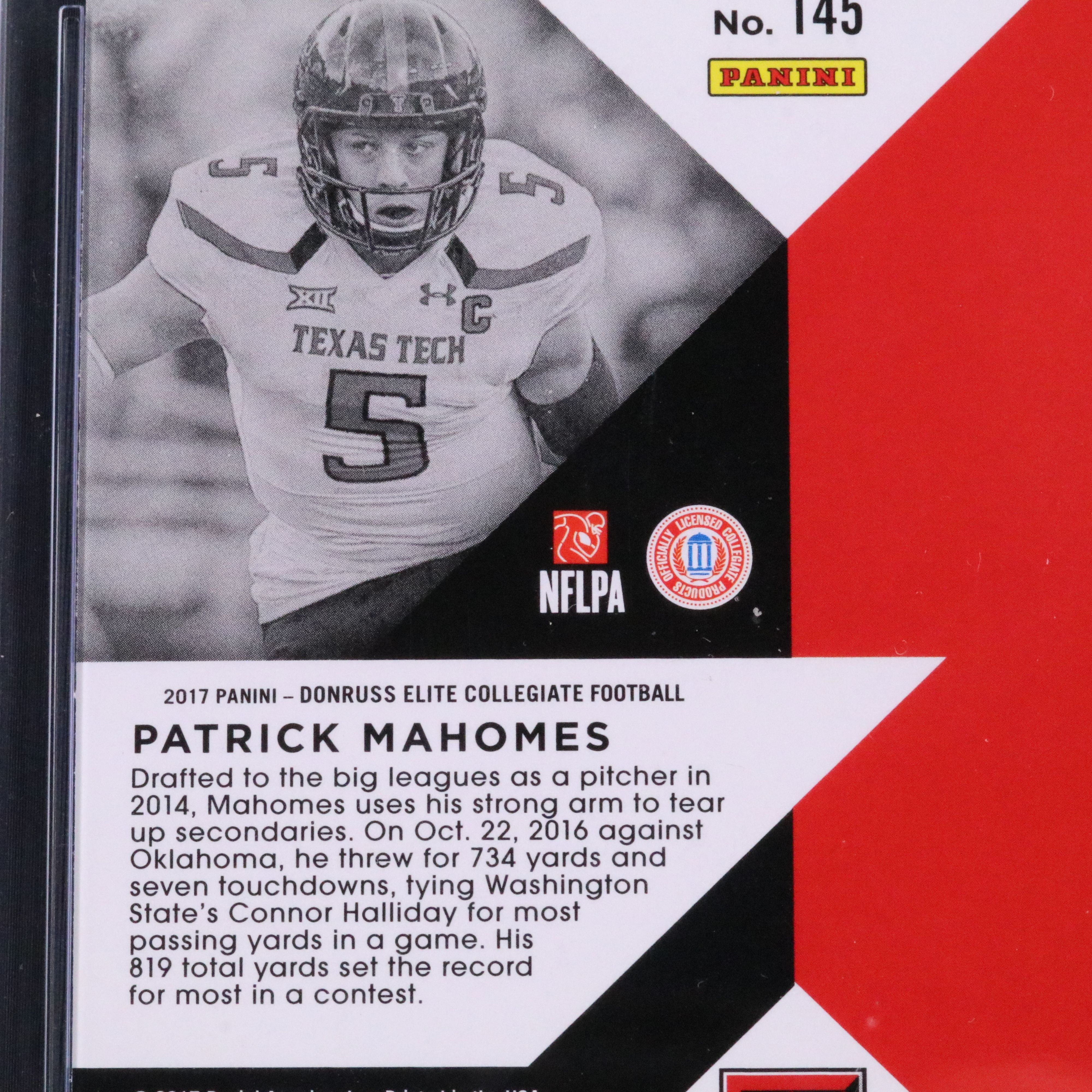 2017 Elite Draft Picks Patrick Mahomes Rookie Football Card Graded CGC 9
