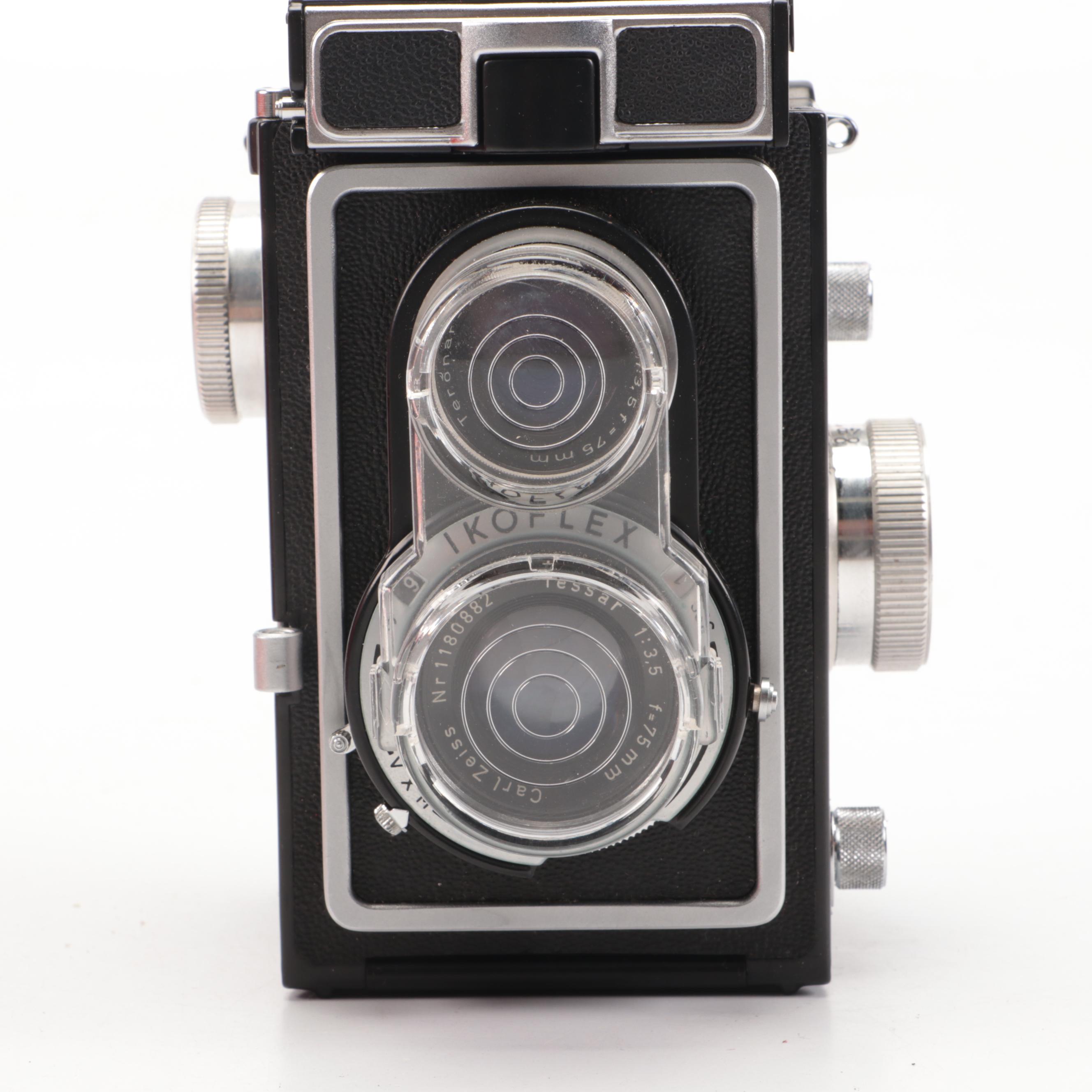 Zeiss Ikon Ikoflex Ic Camera with Leather Eveready Case, Box and Accessories