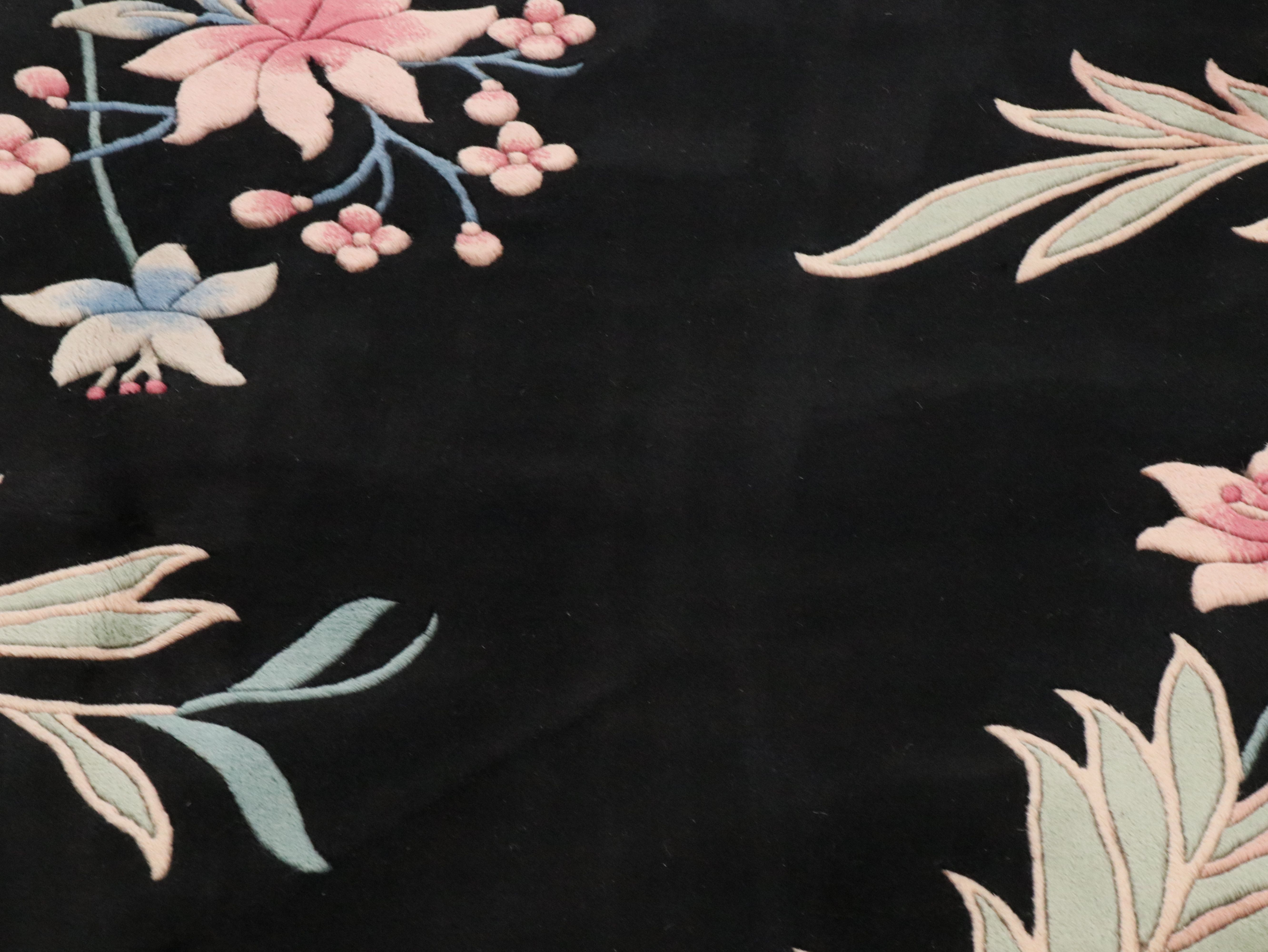 5'6 x 9'3 Hand-Knotted Chinese Floral Area Rug