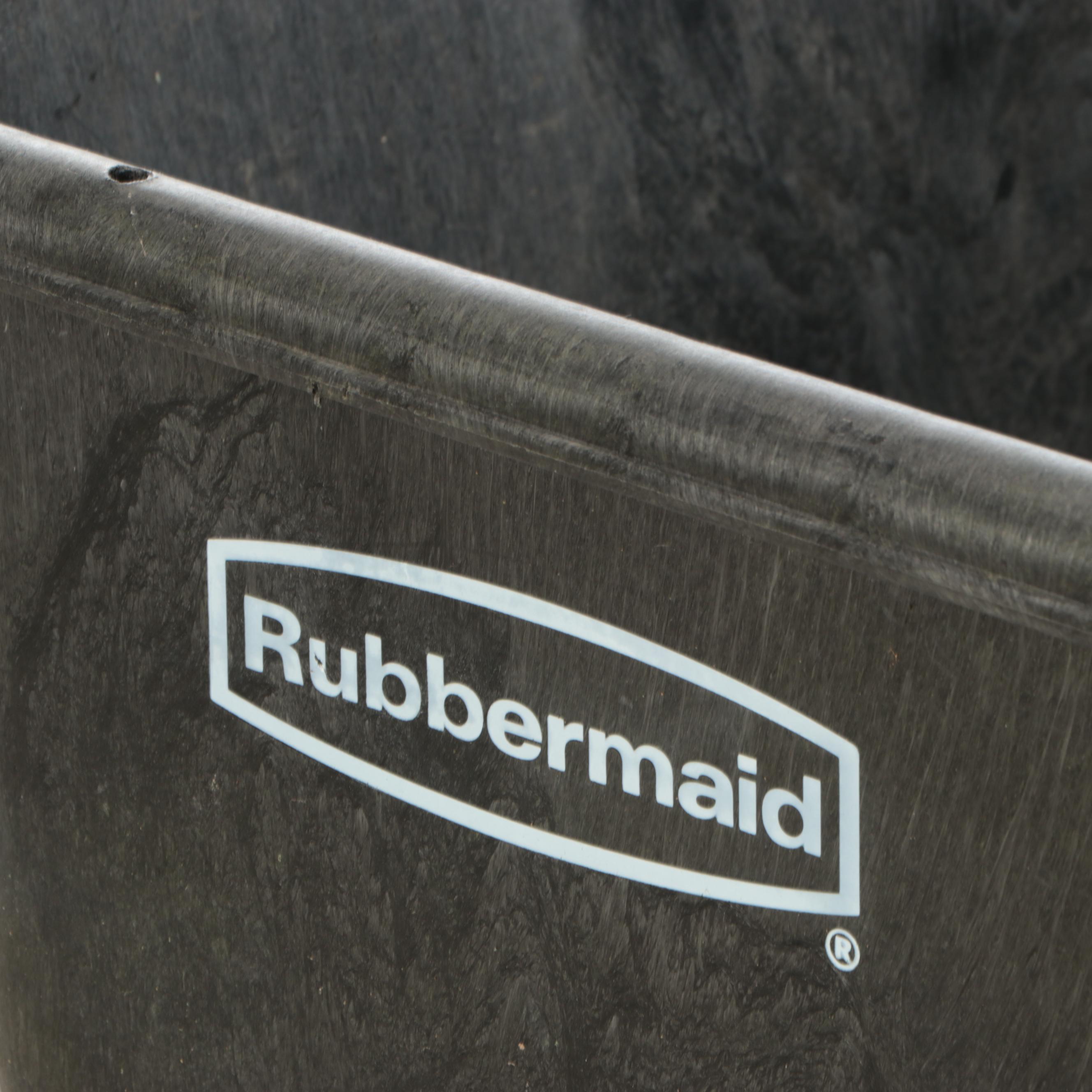 Rubbermaid Garden Cart