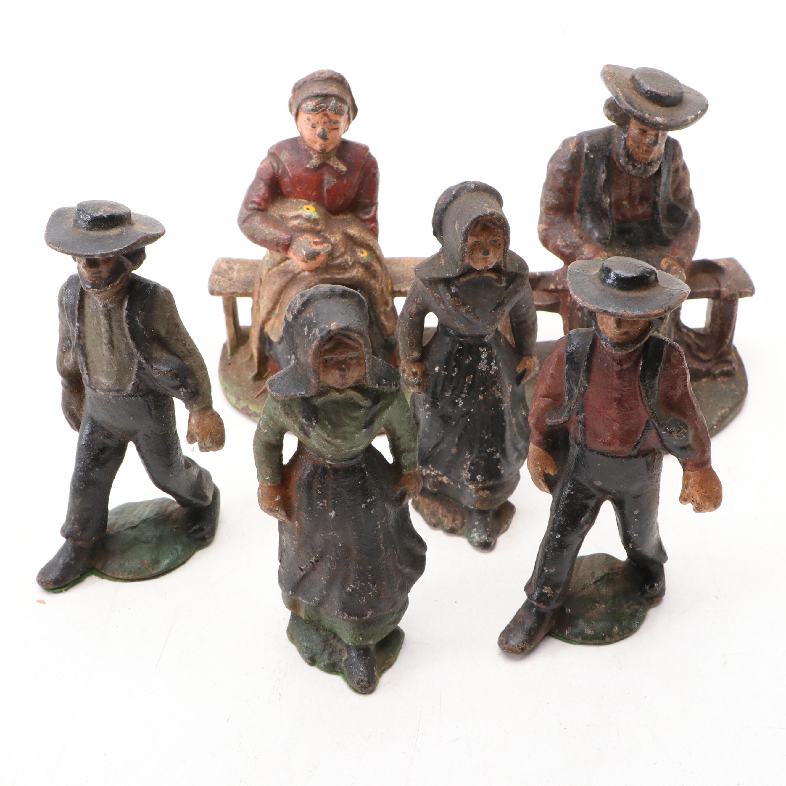 Wilton Amish Figurines with Keilen Cast Iron Skillet and More Kitchen Décor