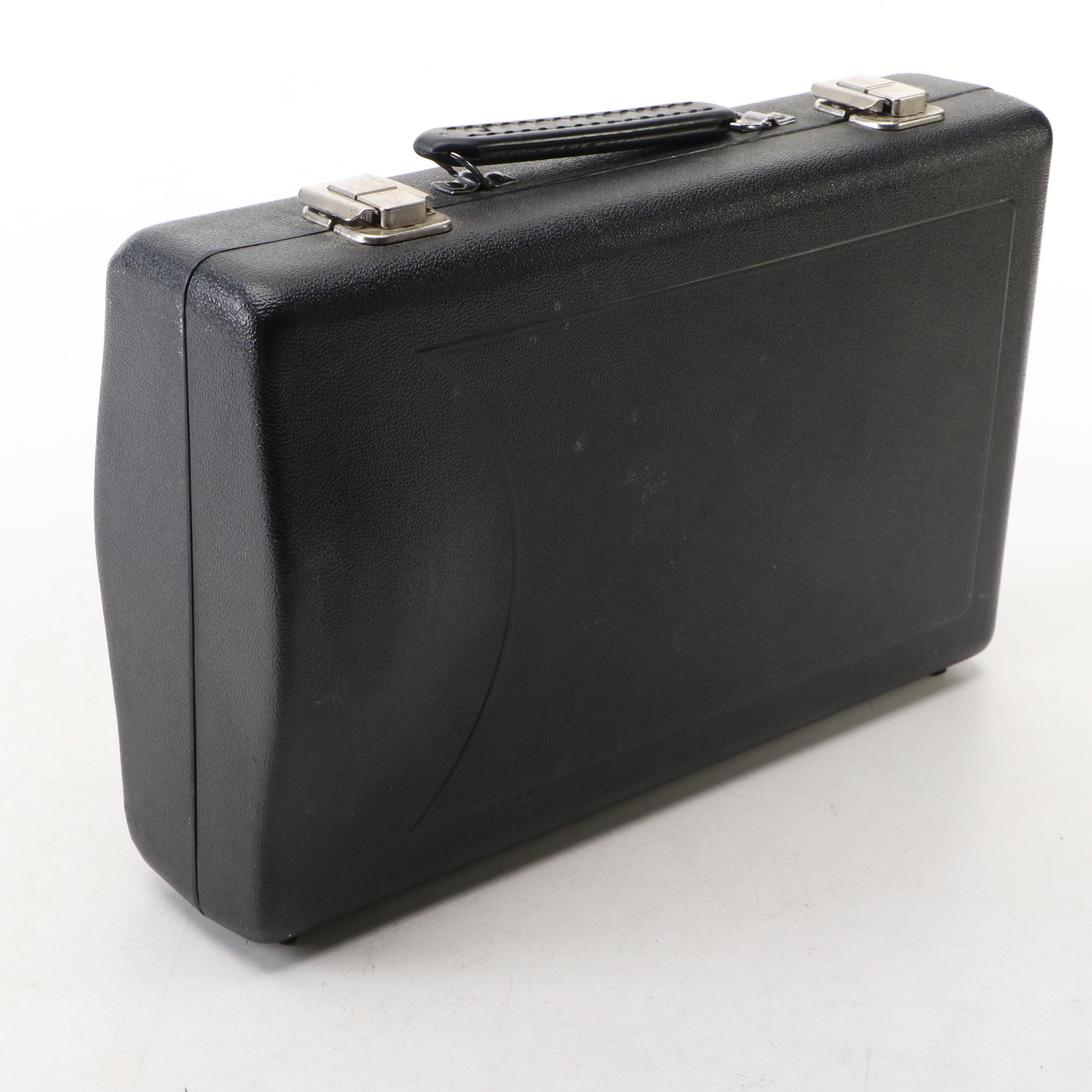 Buescher Acrylic Clarinet with Hard Case