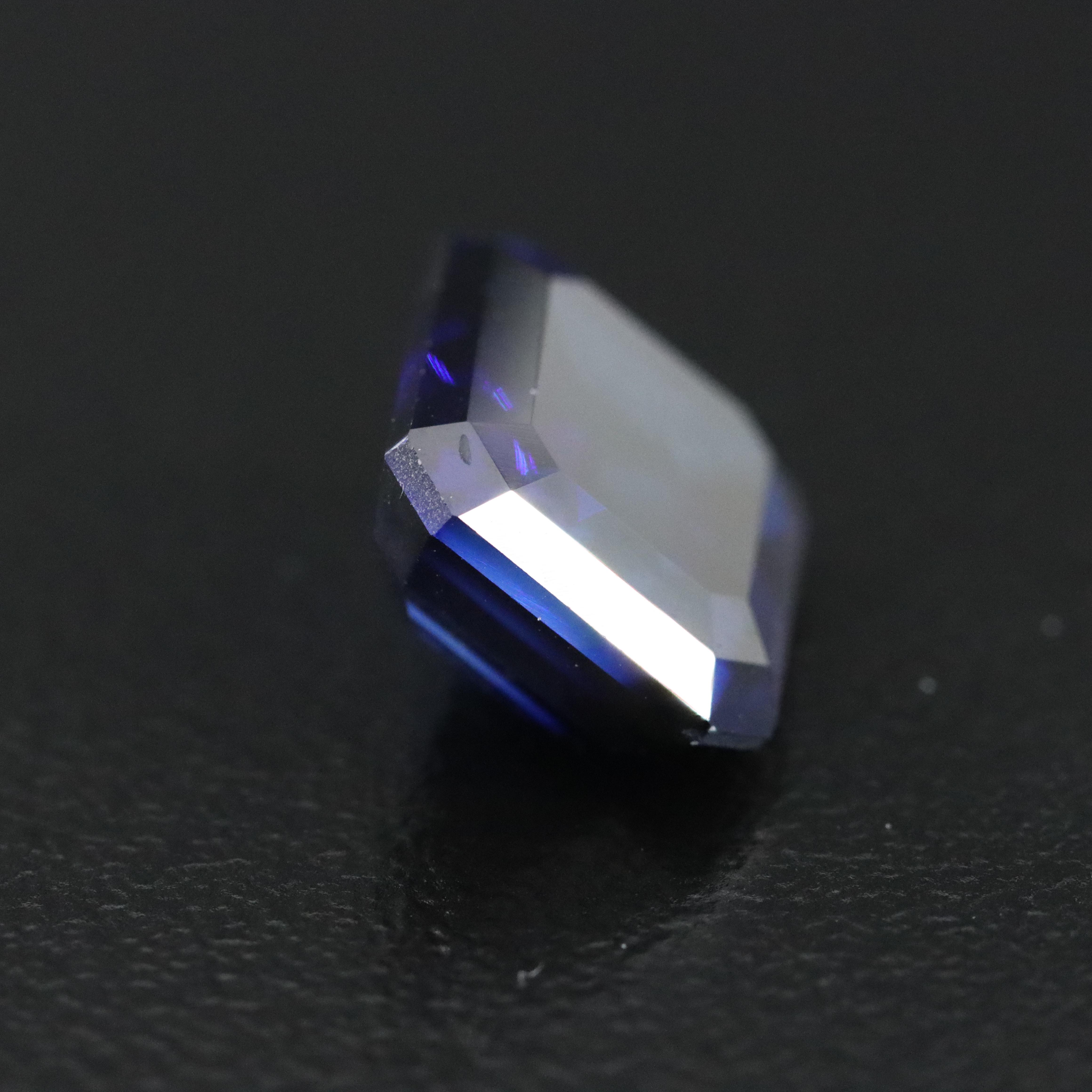 Loose 6.40 CT Lab Grown Sapphire
