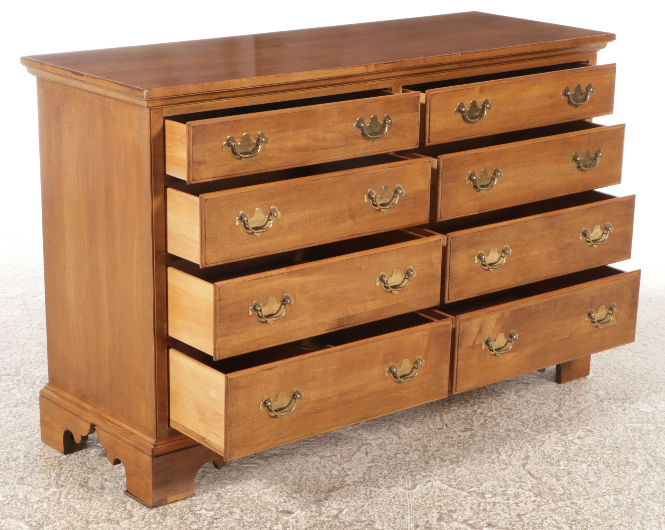 Ethan Allen Colonial Style Maple Dresser
