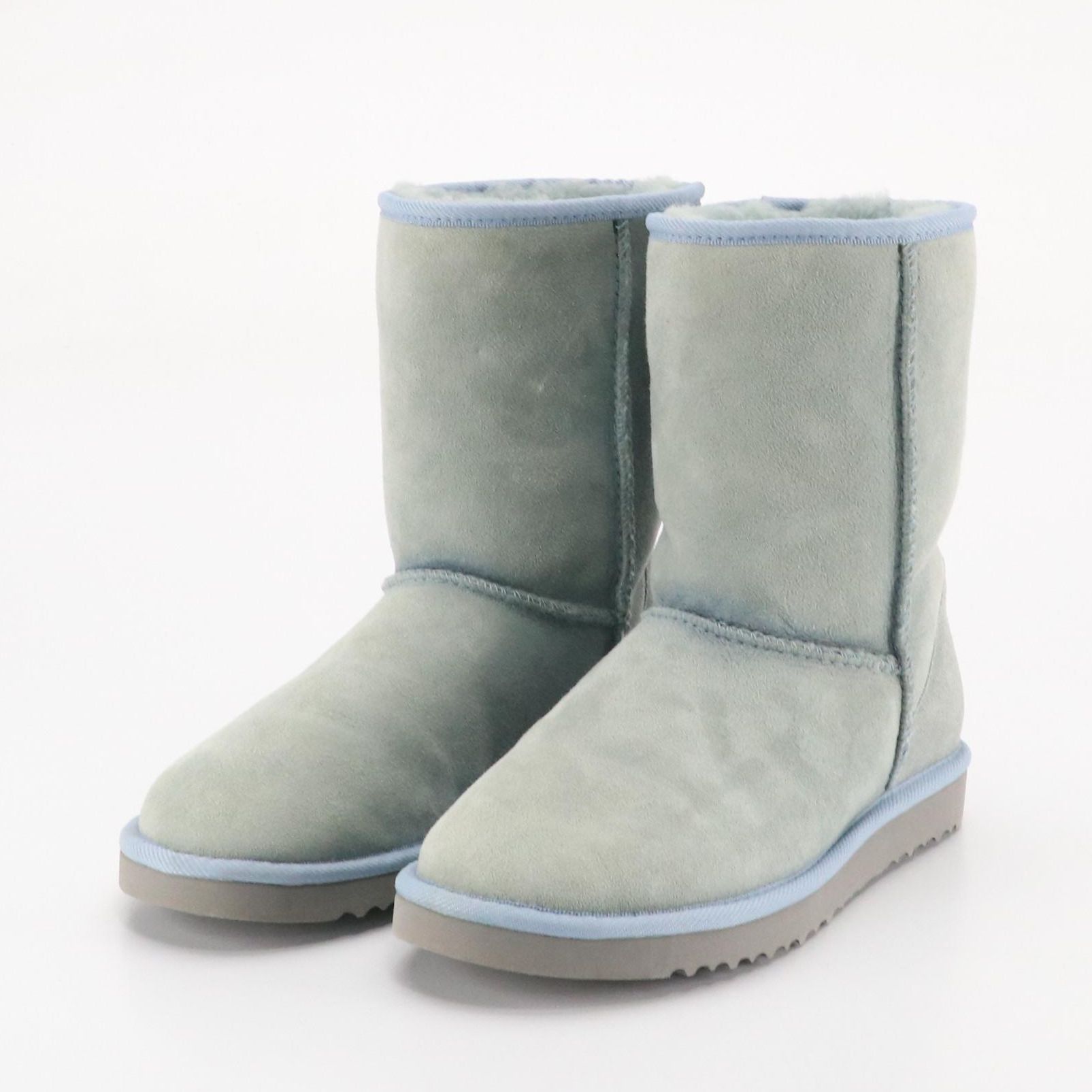 UGG Classic Short 5825 Shearling Boots