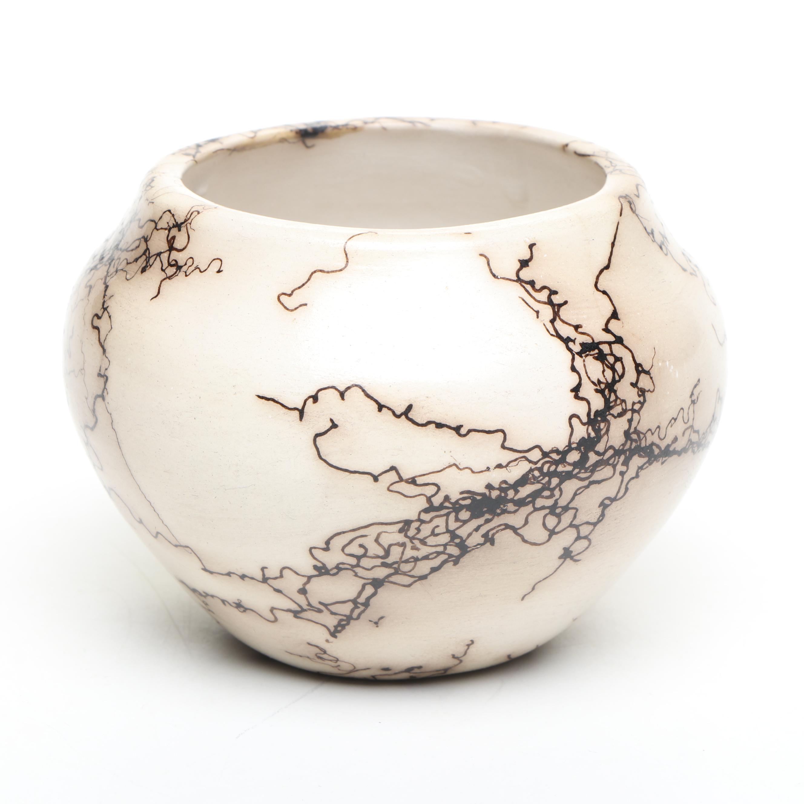 T. Vail Navajo Horse Hair Ceramic Pot