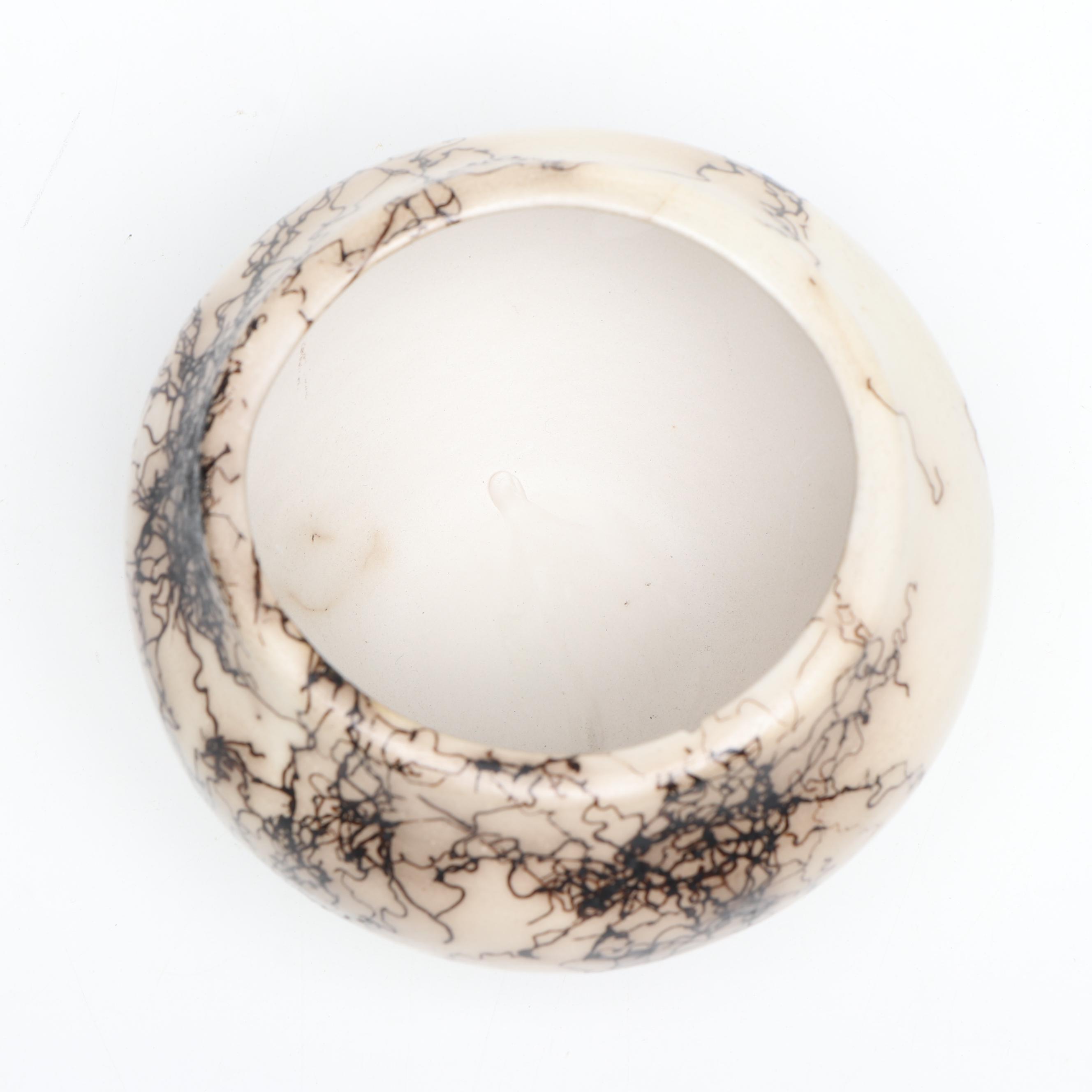 T. Vail Navajo Horse Hair Ceramic Pot