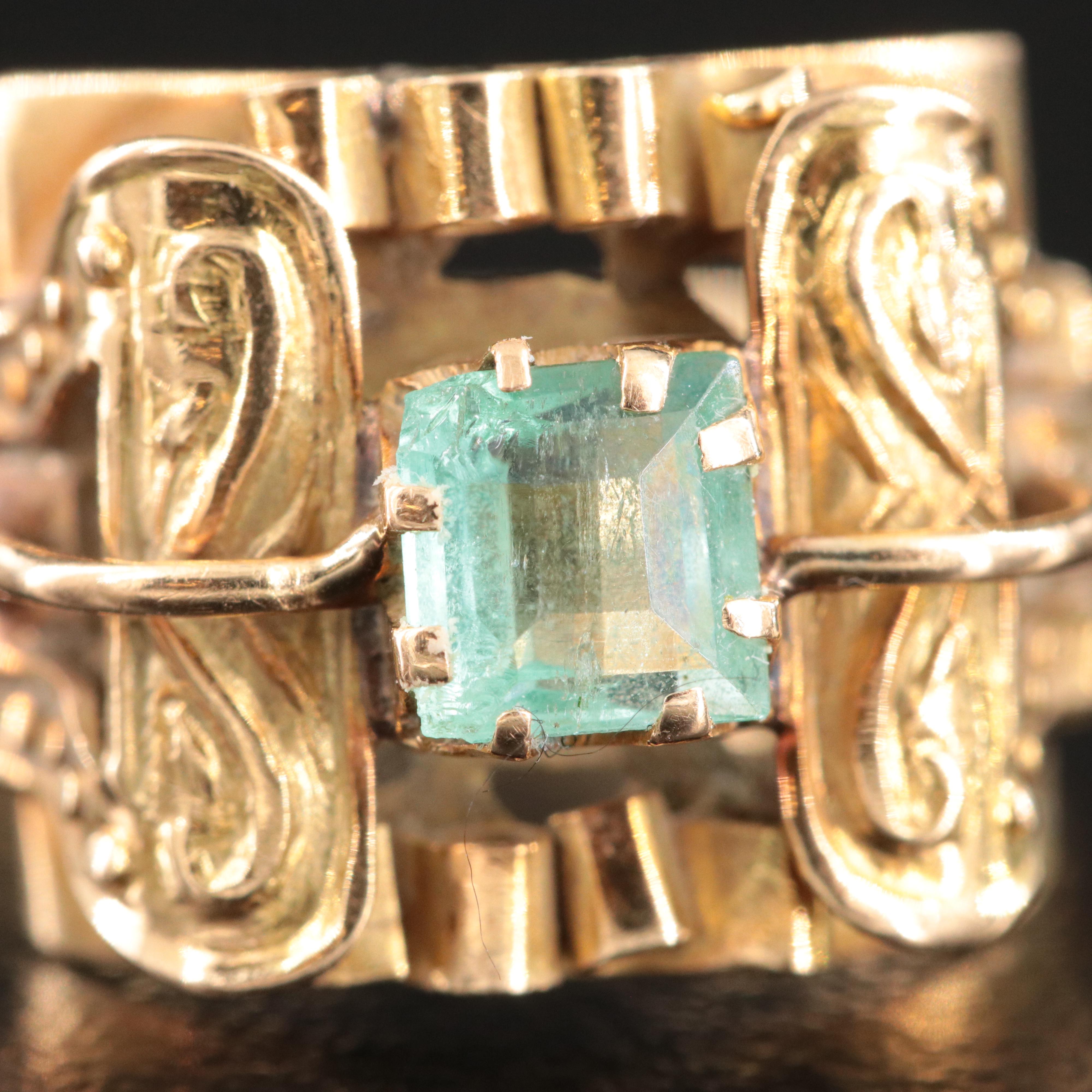 Vintage 18K Emerald Buckle Ring