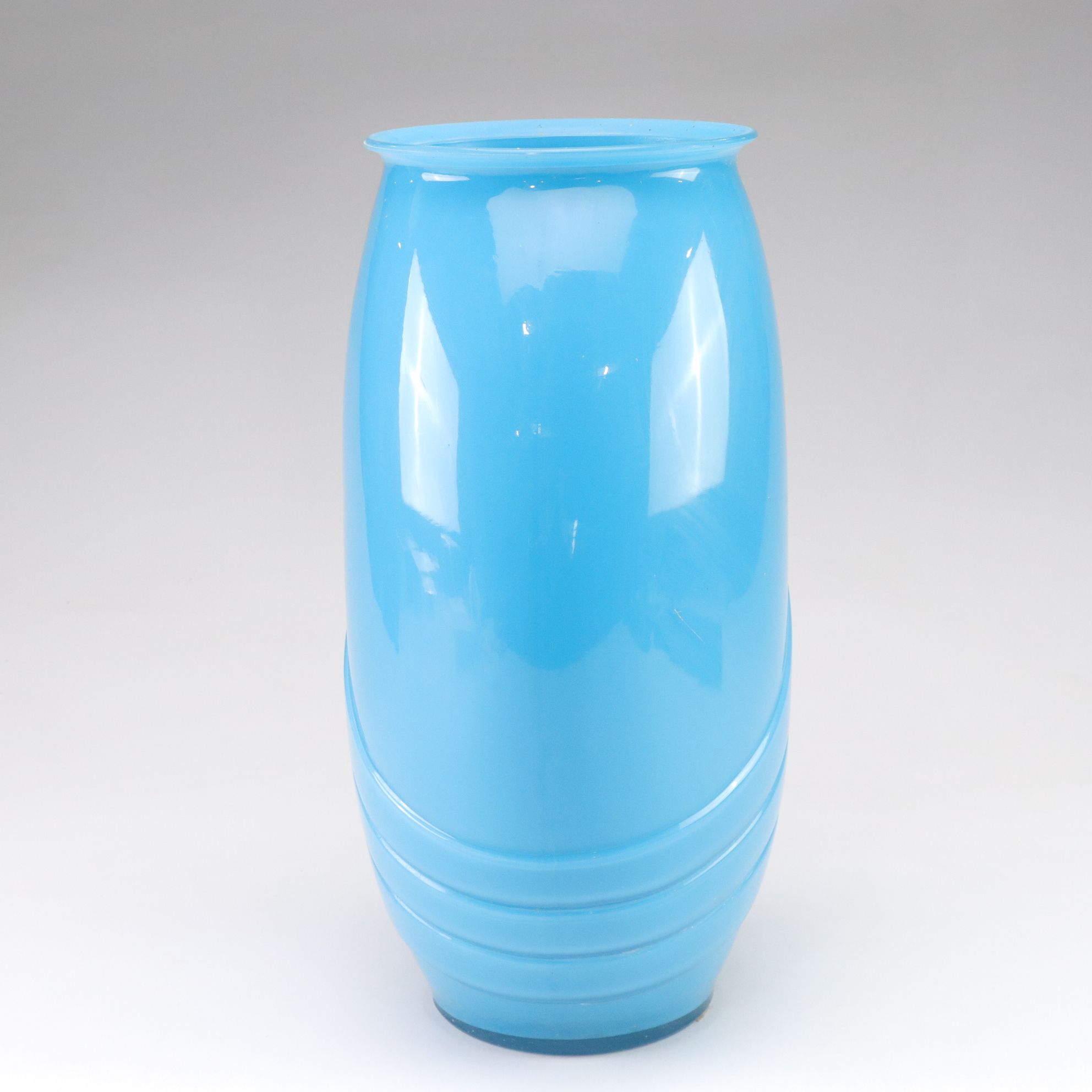 Anchor Hocking Deco Revival Cerulean Draped Glass Vase
