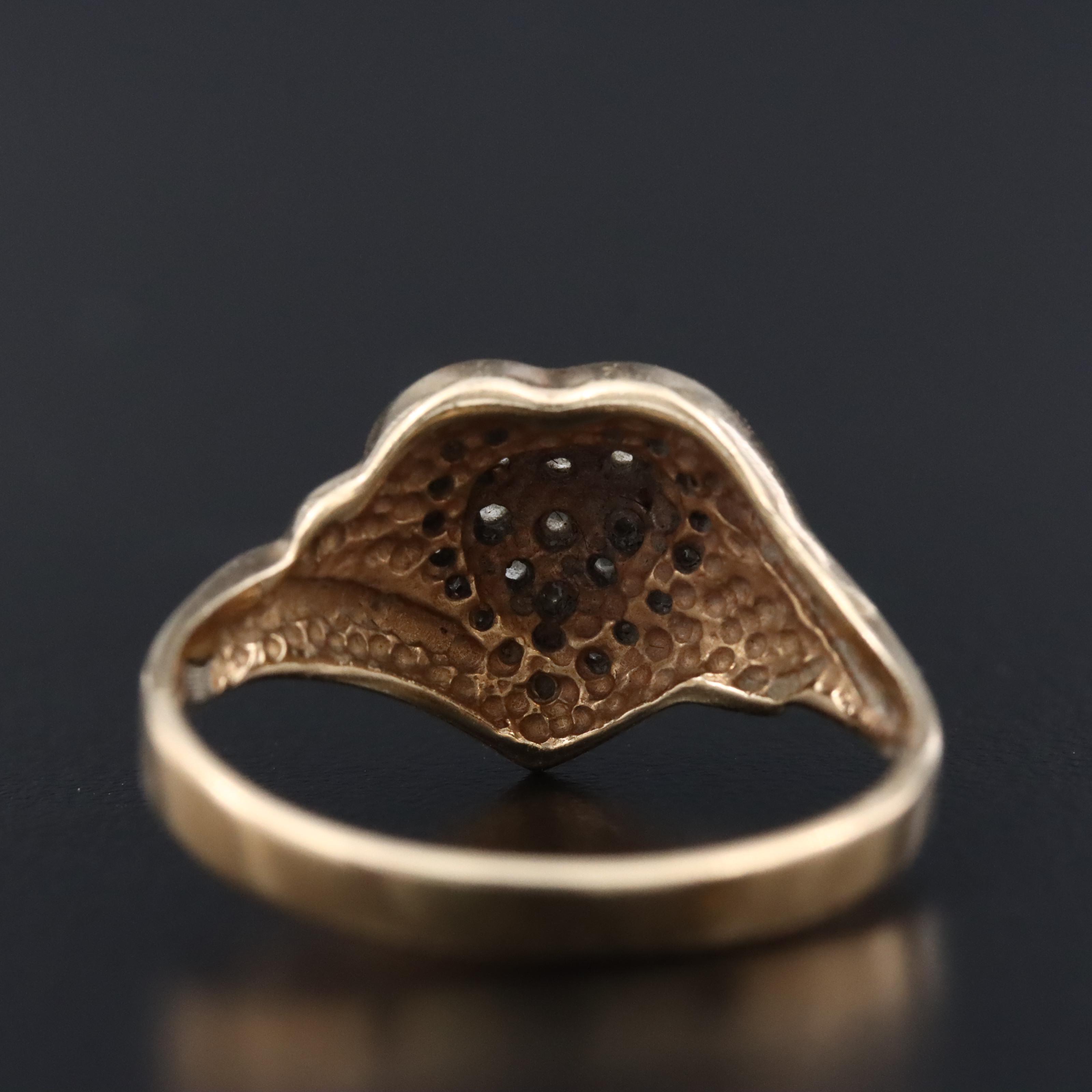 10K 0.28 CTW Diamond Heart Ring