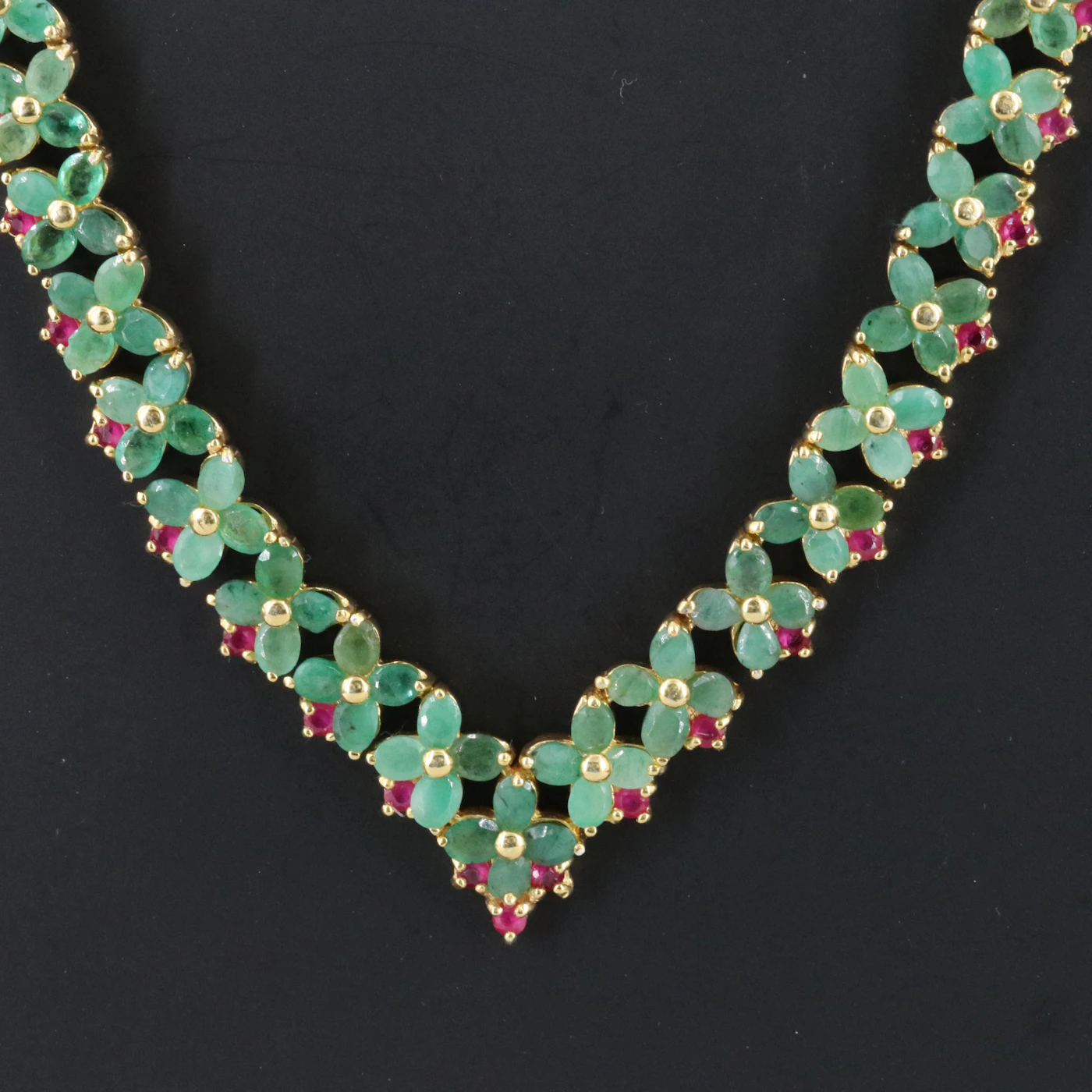 Sterling Silver Emerald and Ruby Necklace | EBTH