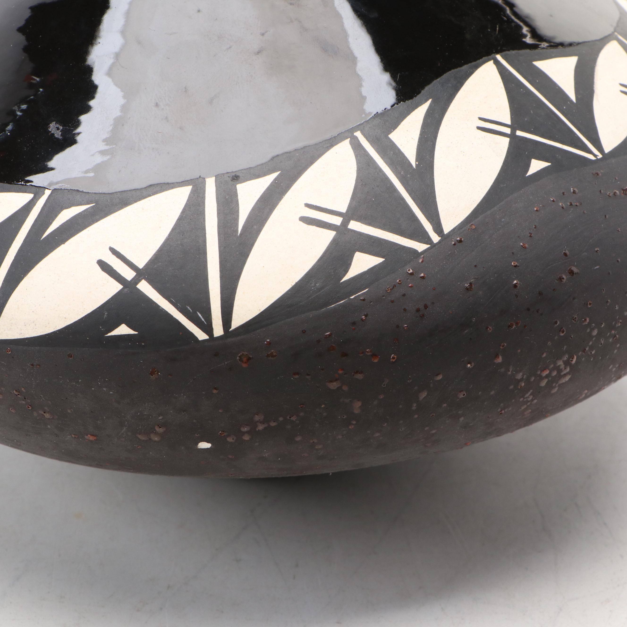 Acoma Pueblo Art Pottery Ceramic Vases