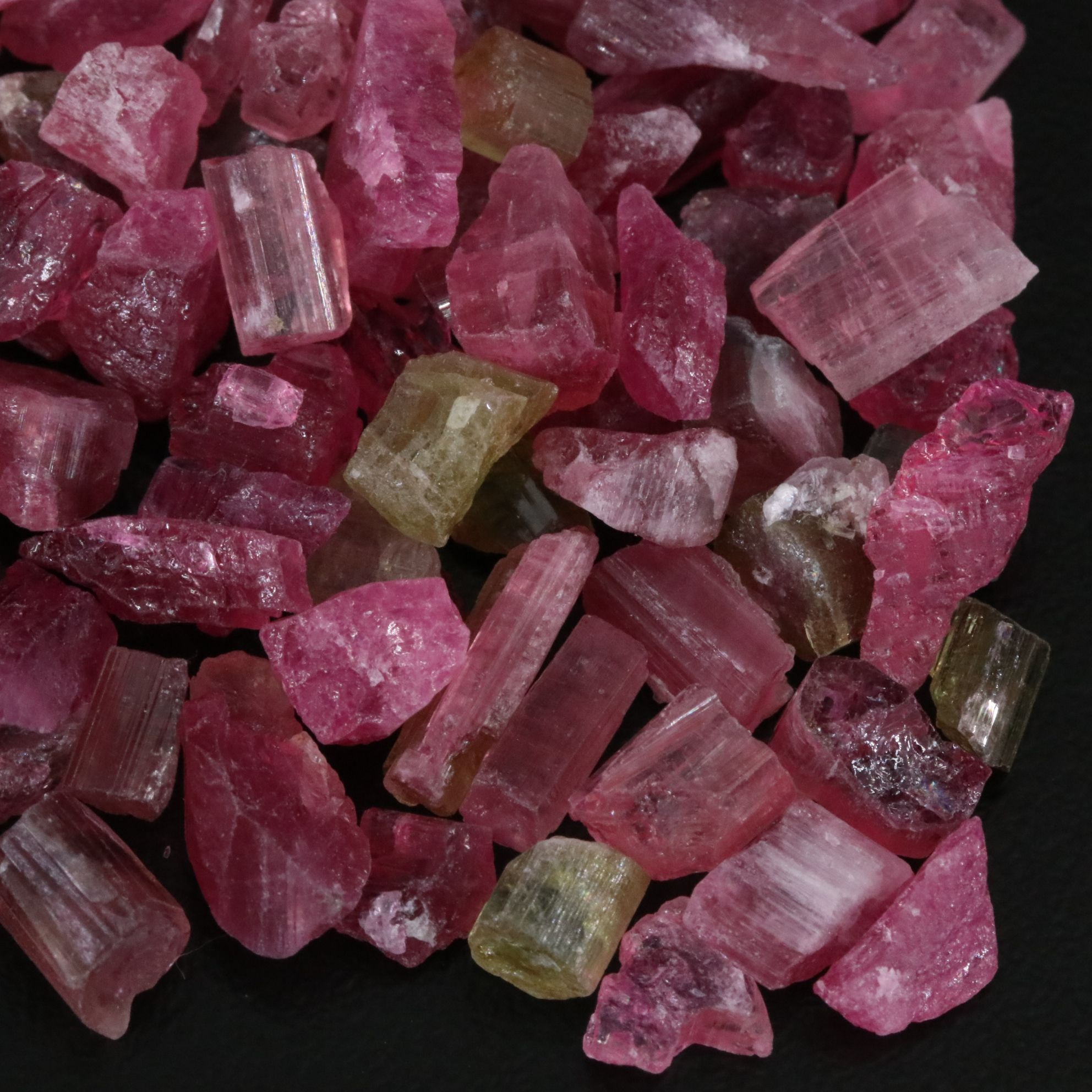 Loose 183.15 CTW Rough Tourmaline Lot