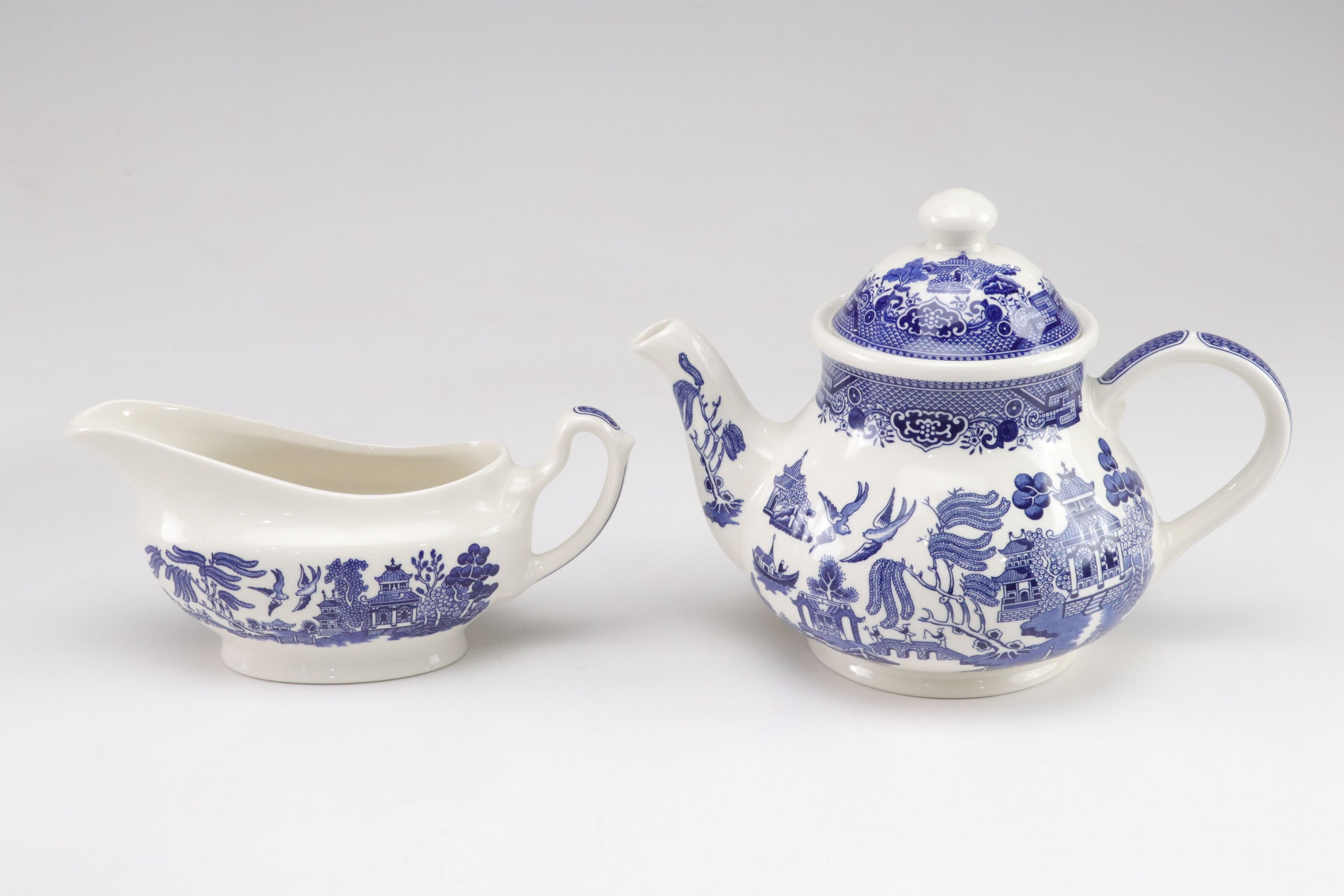 Churchill "Willow Blue" Teapot, Gravy Boat & Other Tableware