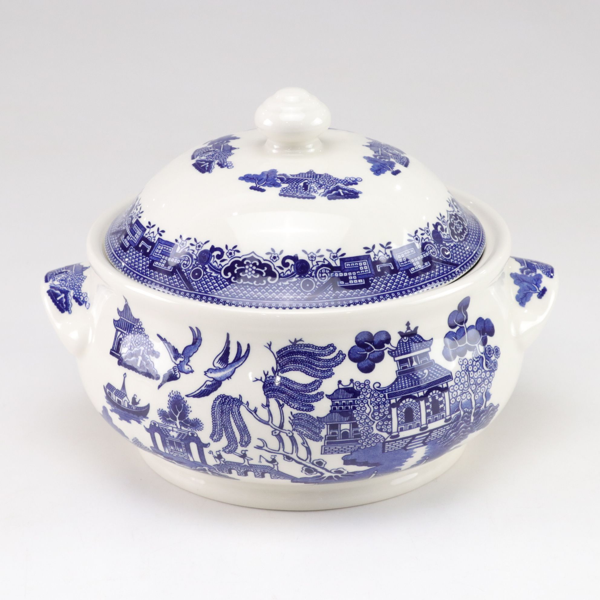 Churchill "Willow Blue" Teapot, Gravy Boat & Other Tableware