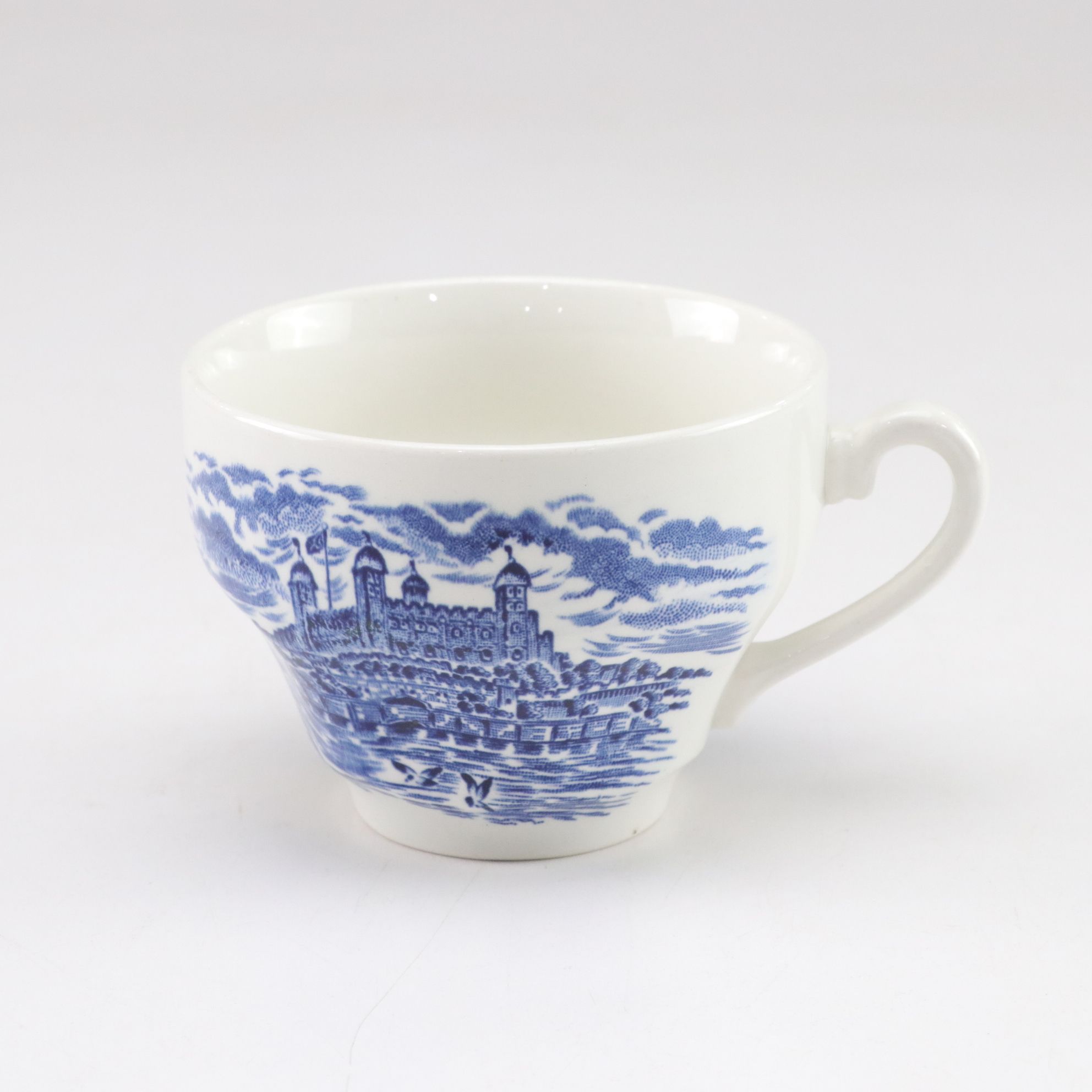 Churchill "Willow Blue" Teapot, Gravy Boat & Other Tableware