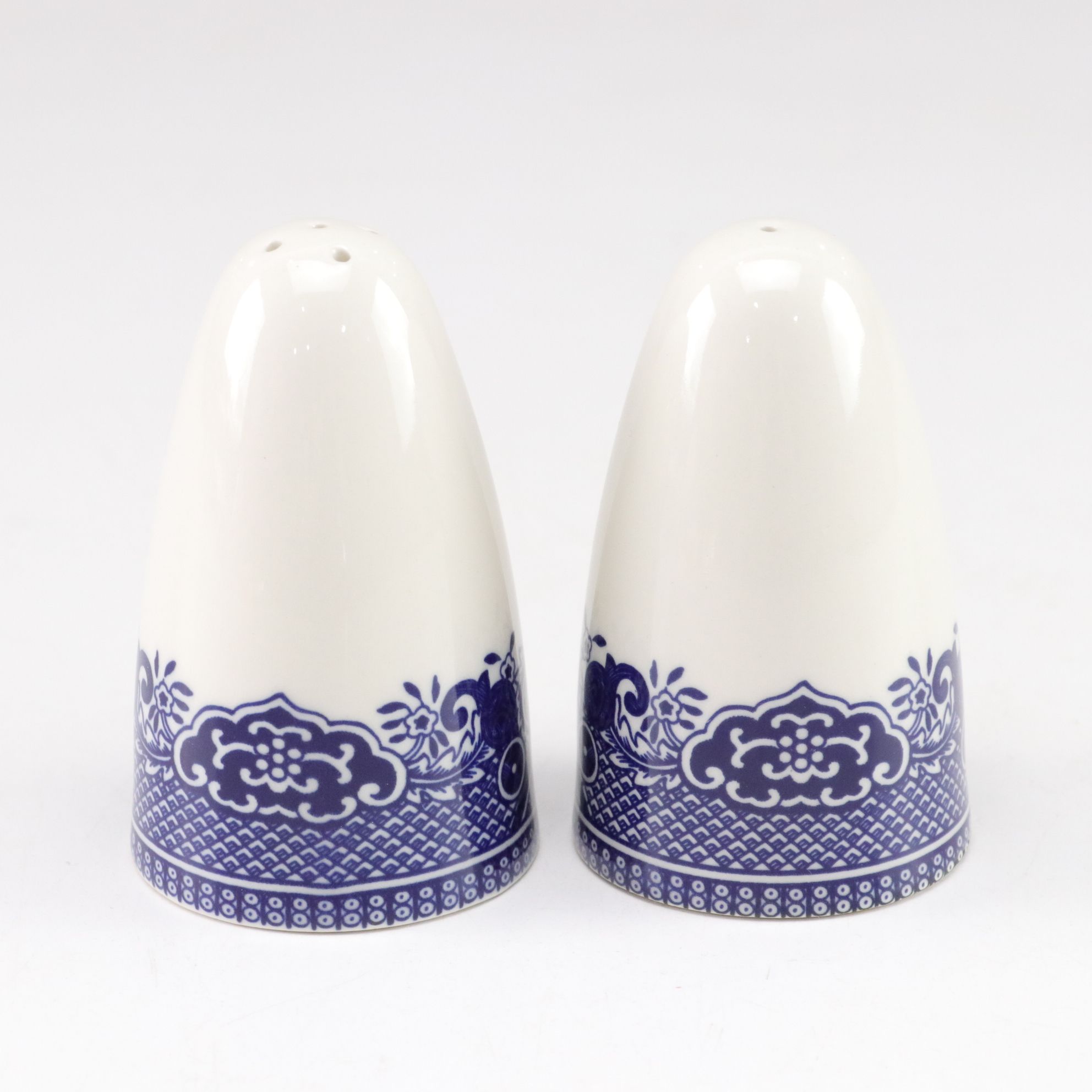 Churchill "Willow Blue" Teapot, Gravy Boat & Other Tableware