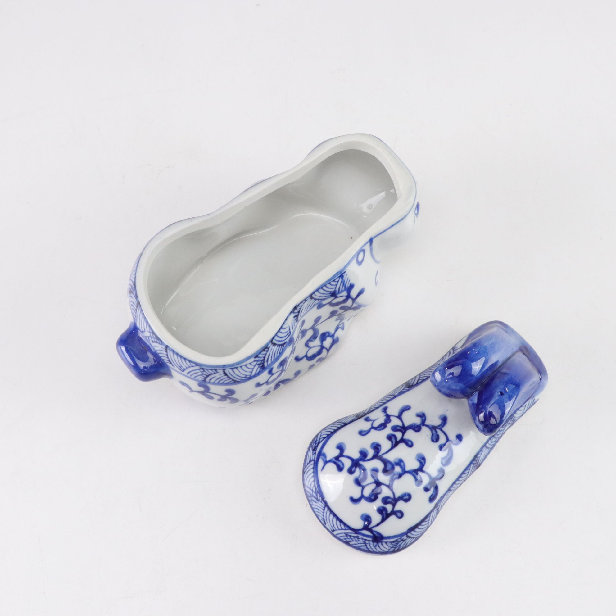 Enoch Wedgwood "Royal Homes of Britain" with Tea for One Set and Other Tableware