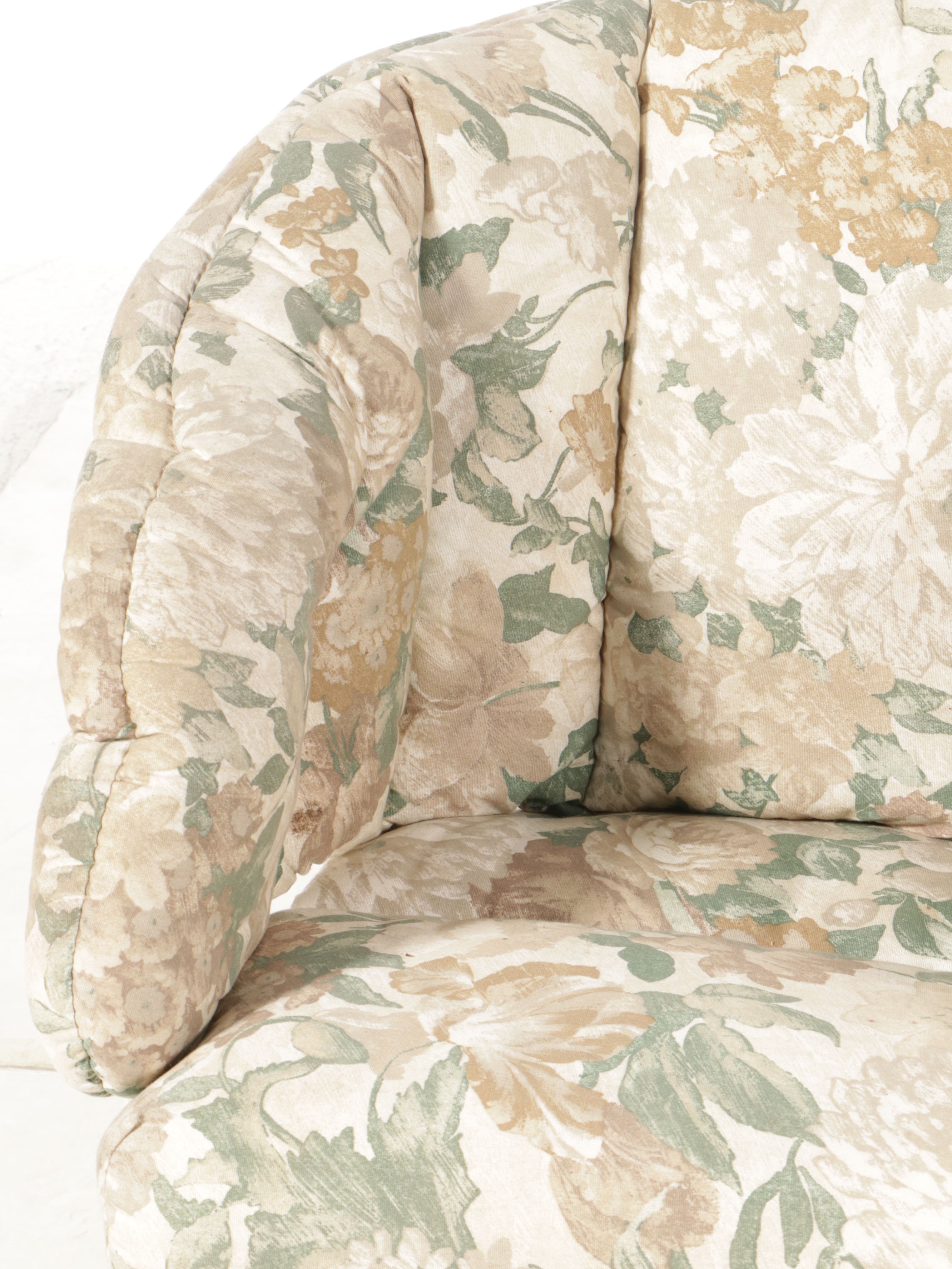 Homecrest White-Painted Wrought Iron Patio Furniture with Cushions