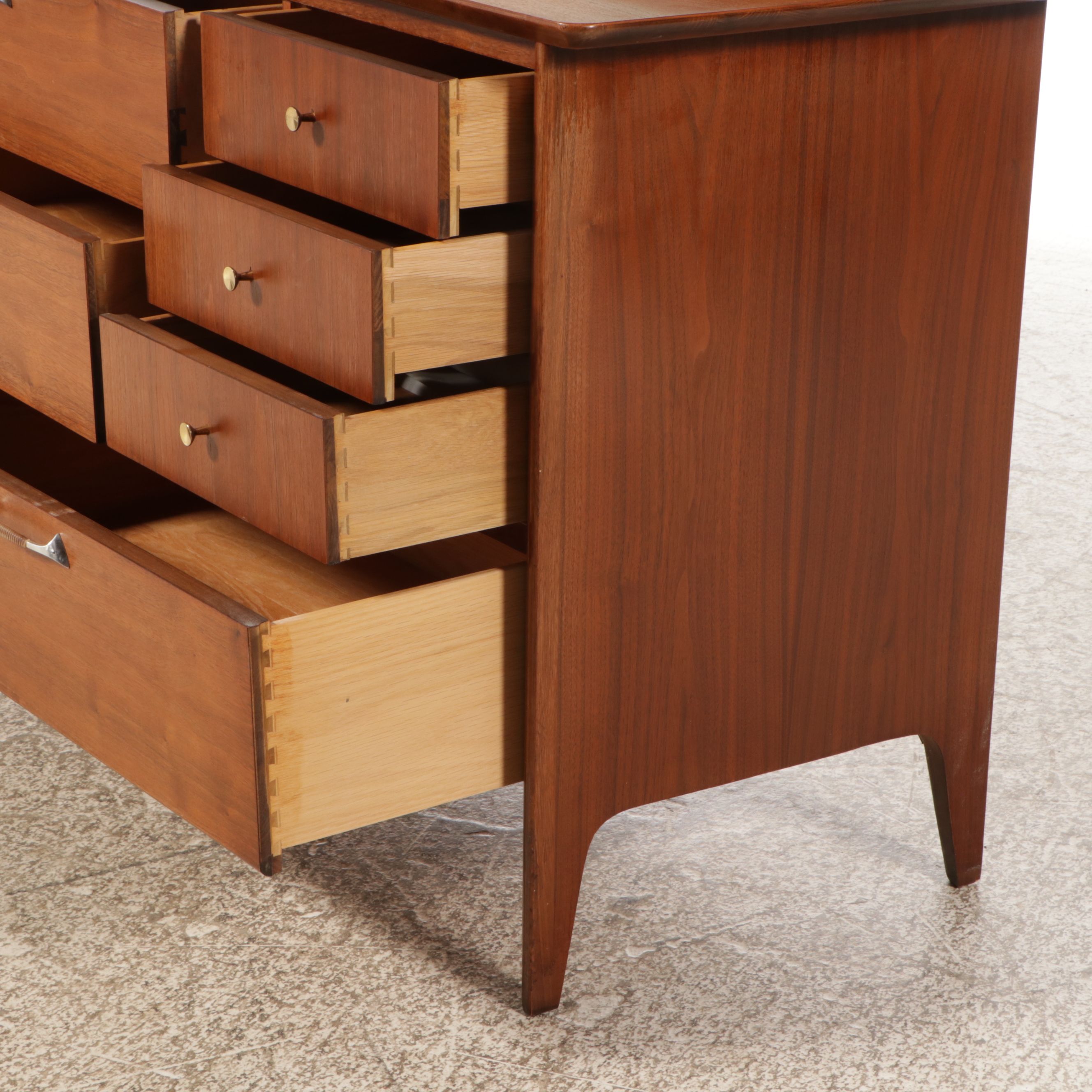 Drexel Mid Century Modern Style Walnut Dresser, Mid to Late 20th Century