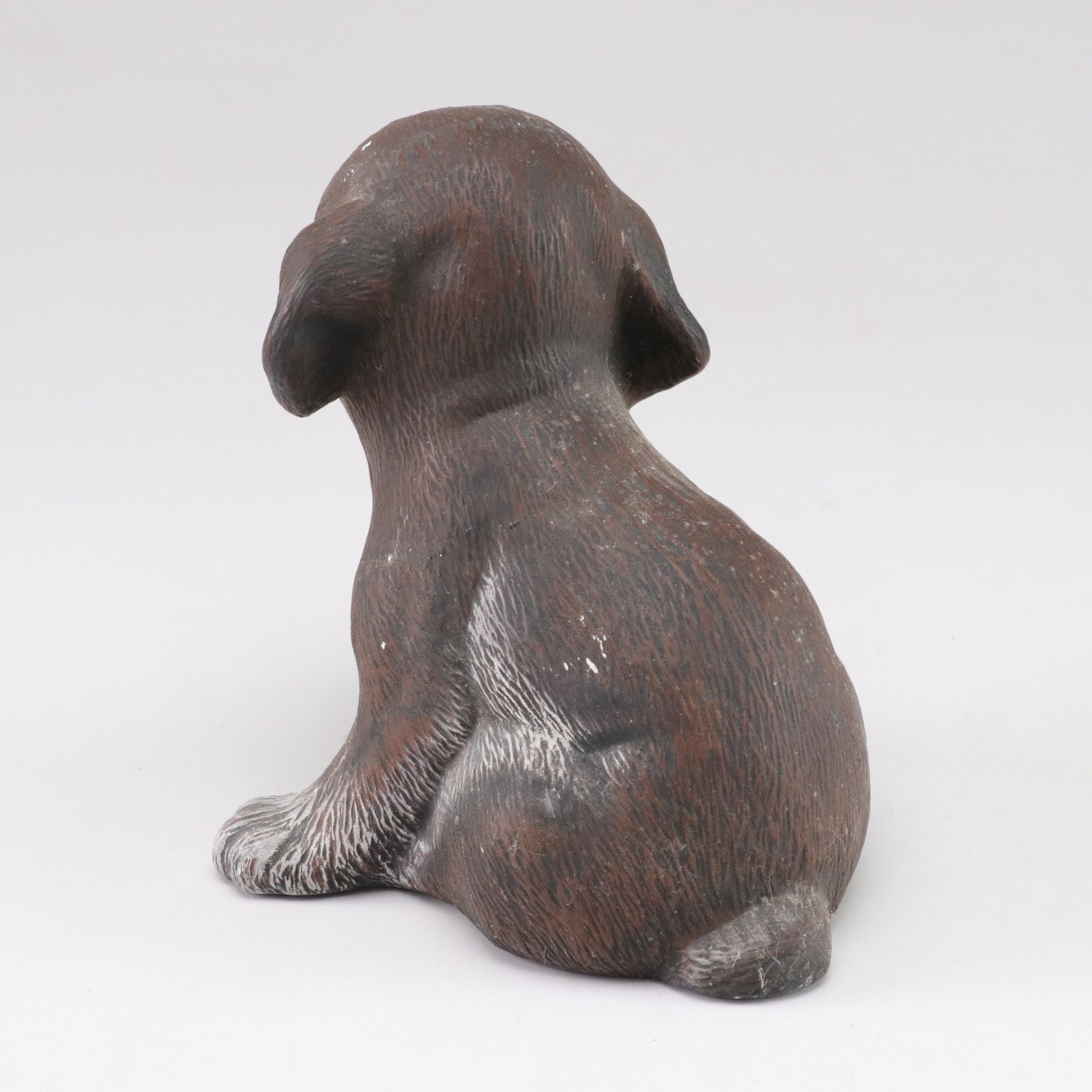 Universal Statuary "White Kitten with Yarn" with Puppies in Composite Figurines