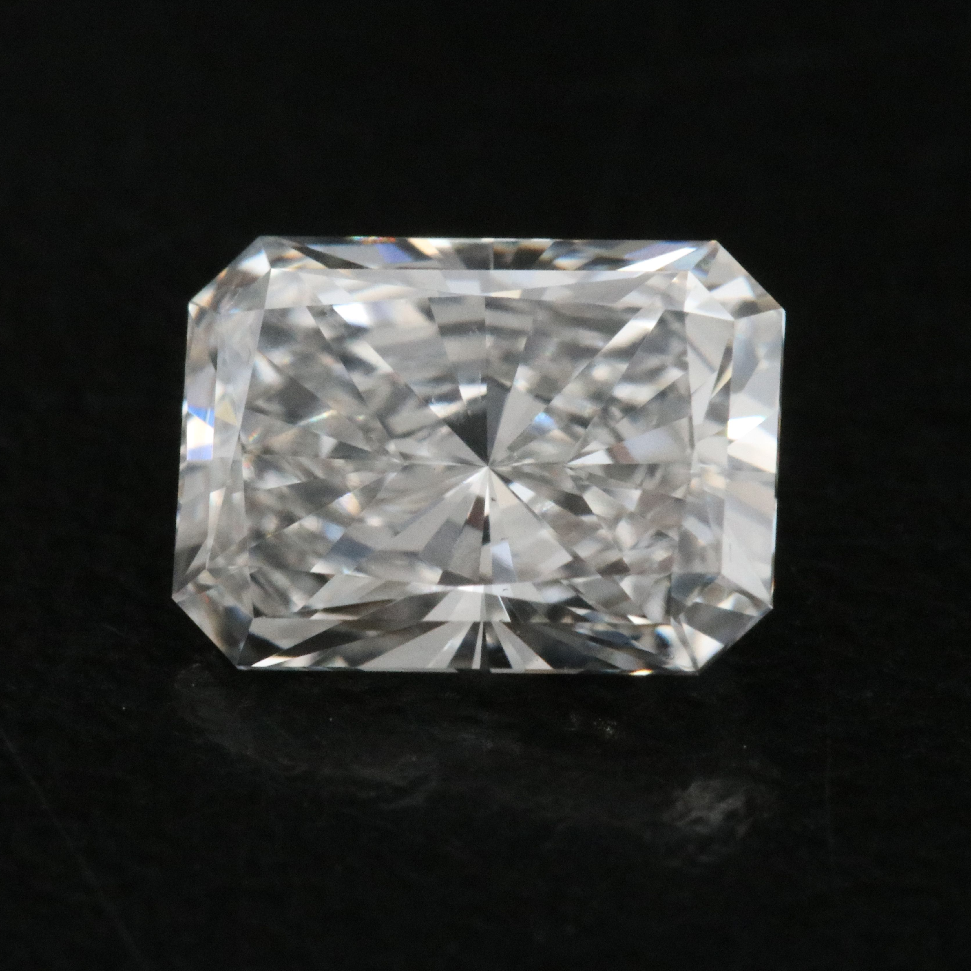 Loose 1.35 CT Lab Grown Diamond with IGI Report