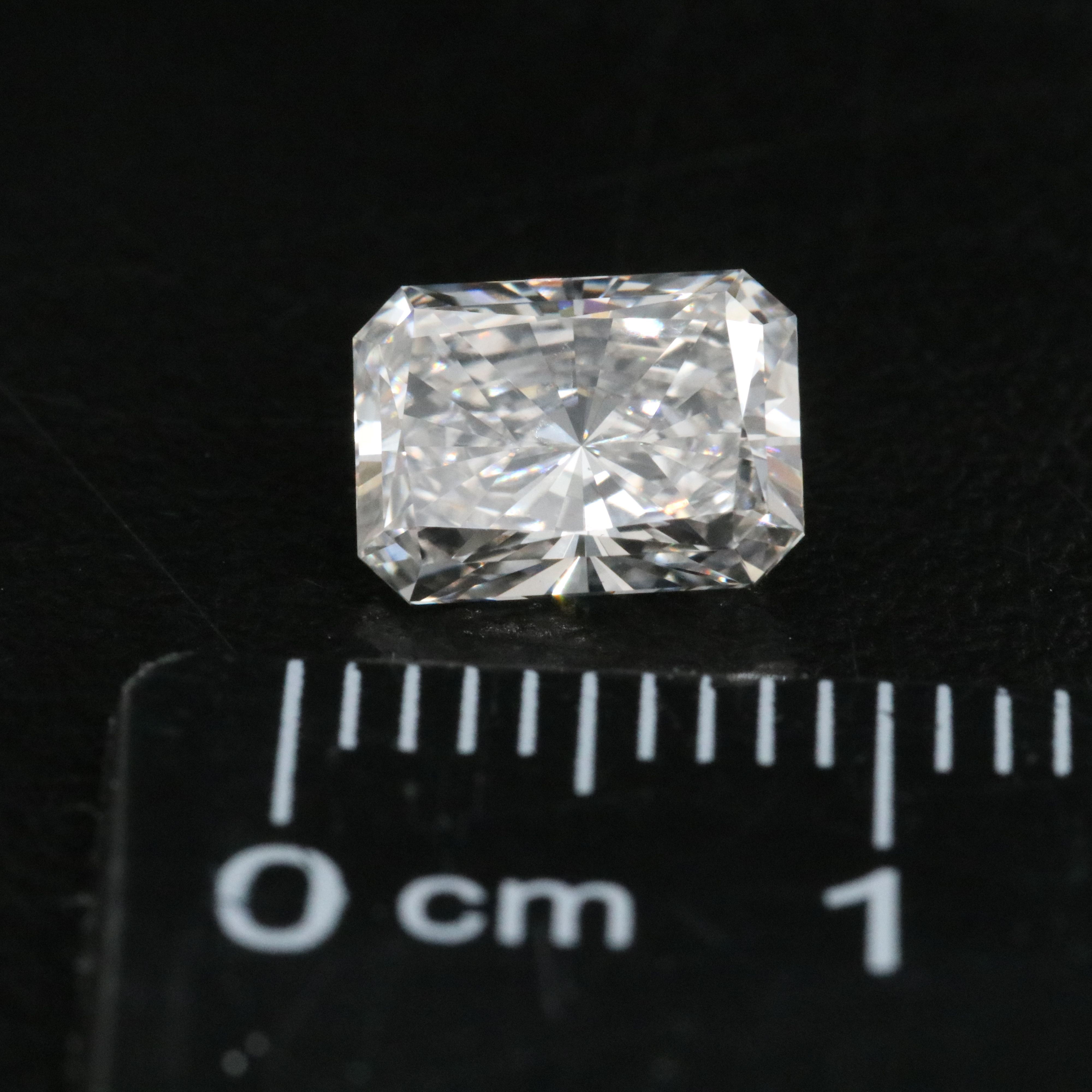 Loose 1.35 CT Lab Grown Diamond with IGI Report