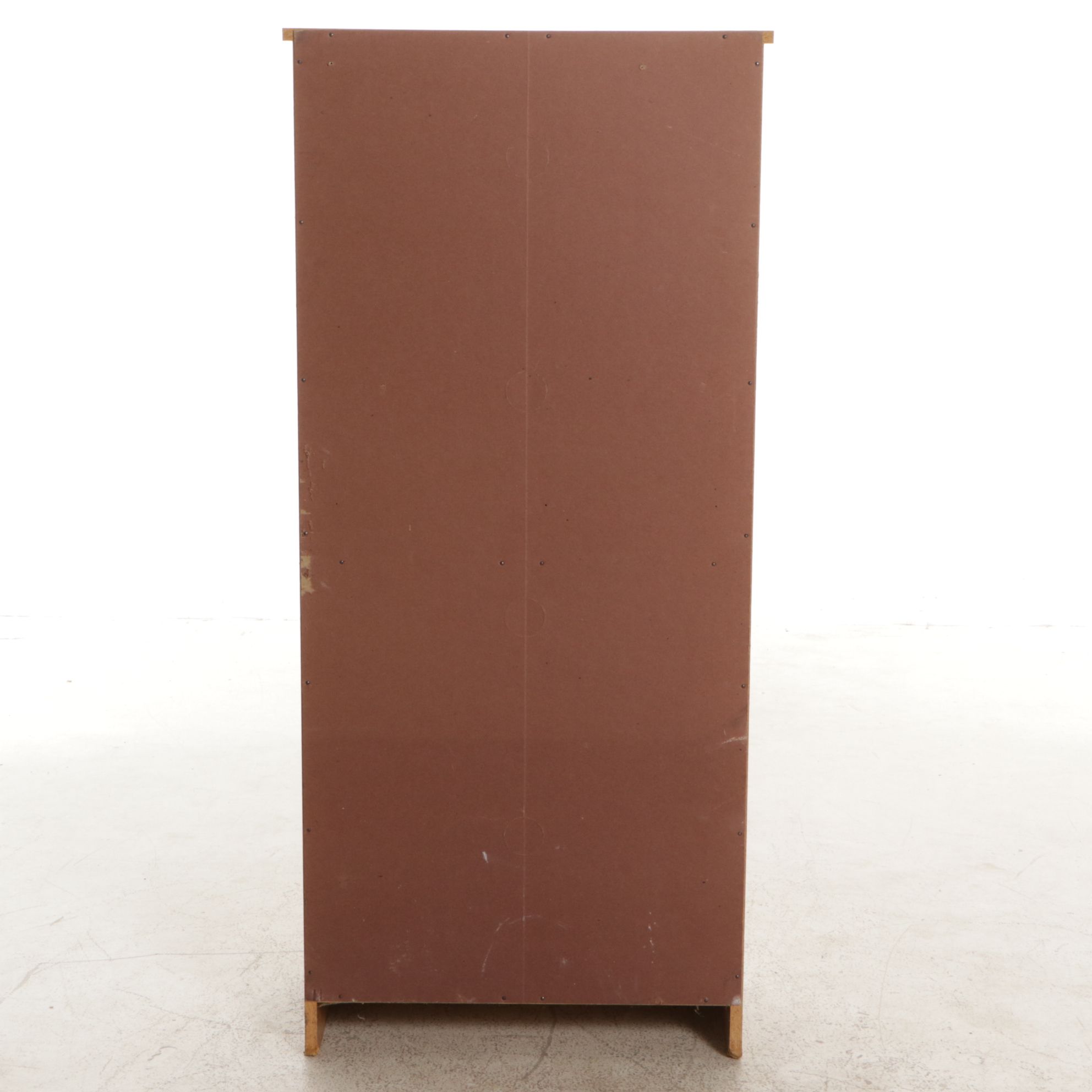 Oak Grain Finished Cabinet