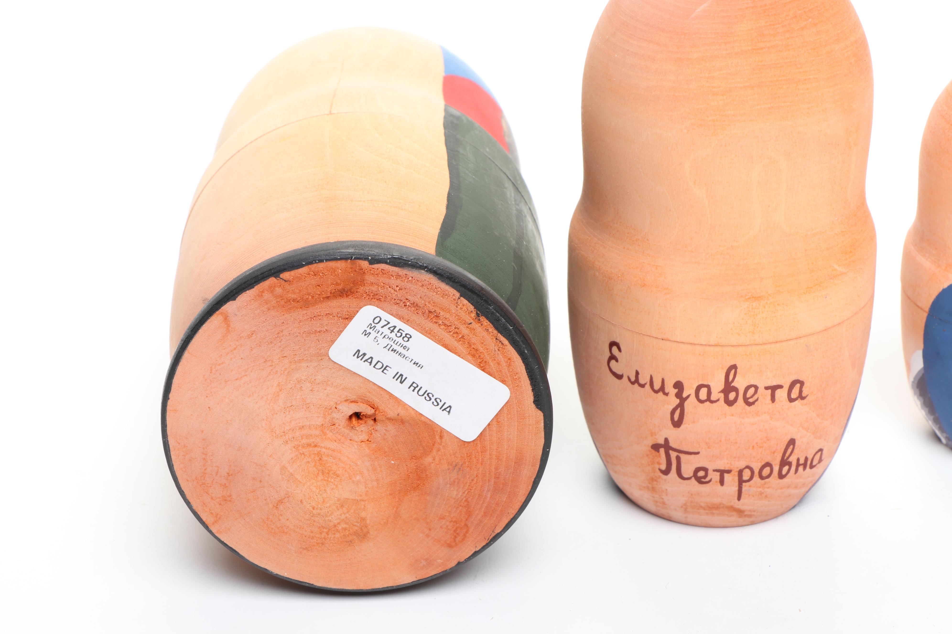 Che Guevara, Jacques Chirac, and More Wooden Matryoshka Dolls