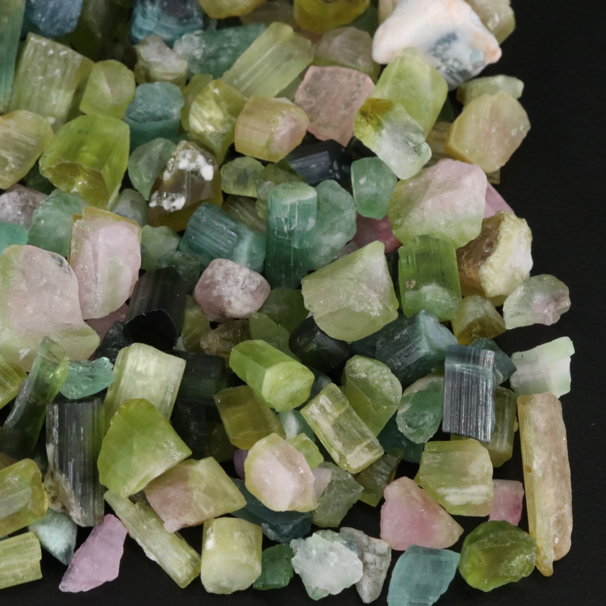 Loose 586.00 CTW Rough Tourmaline Lot