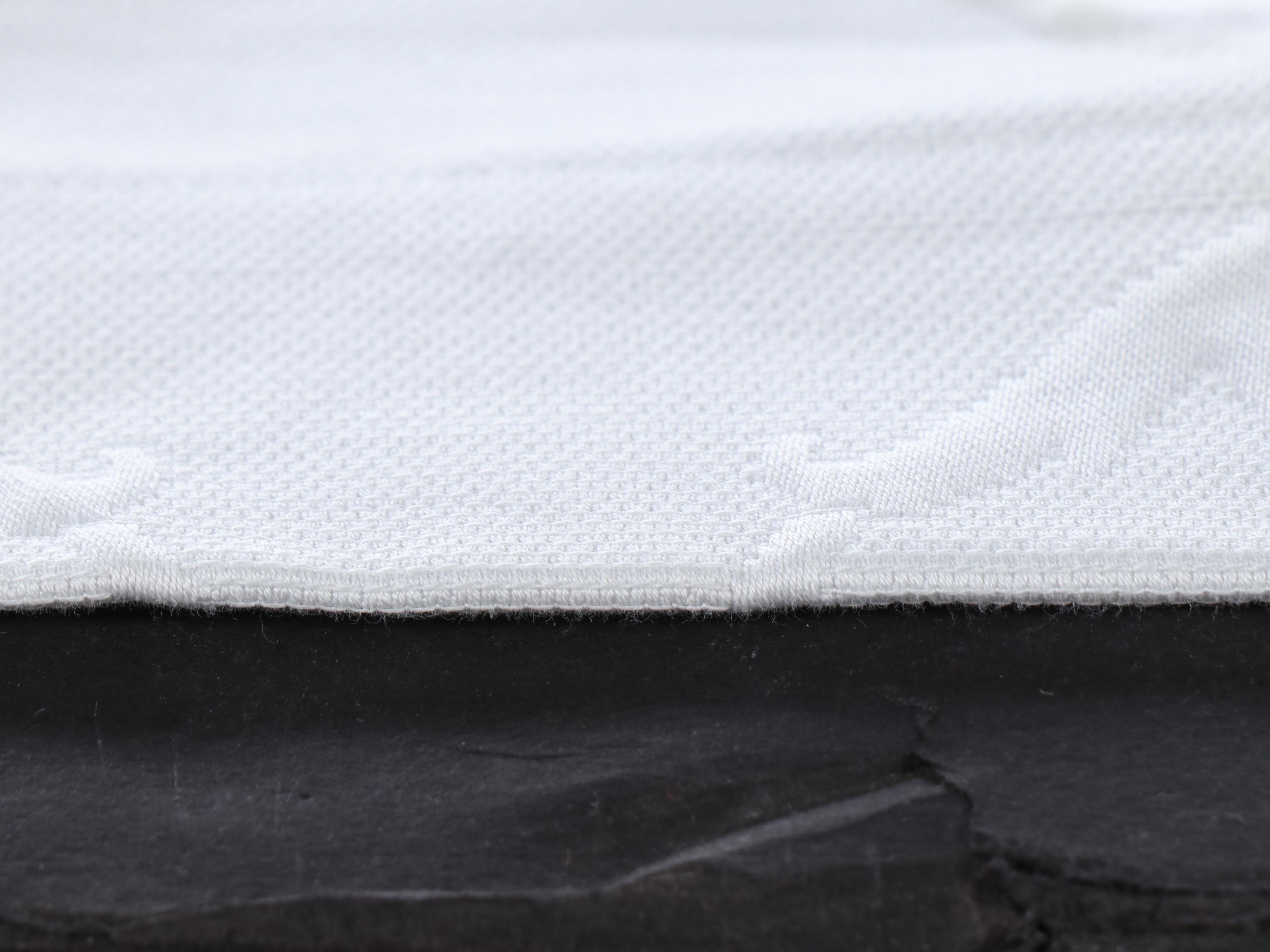 Frontgate Matelassé Egyptian Cotton Queen Size Coverlet