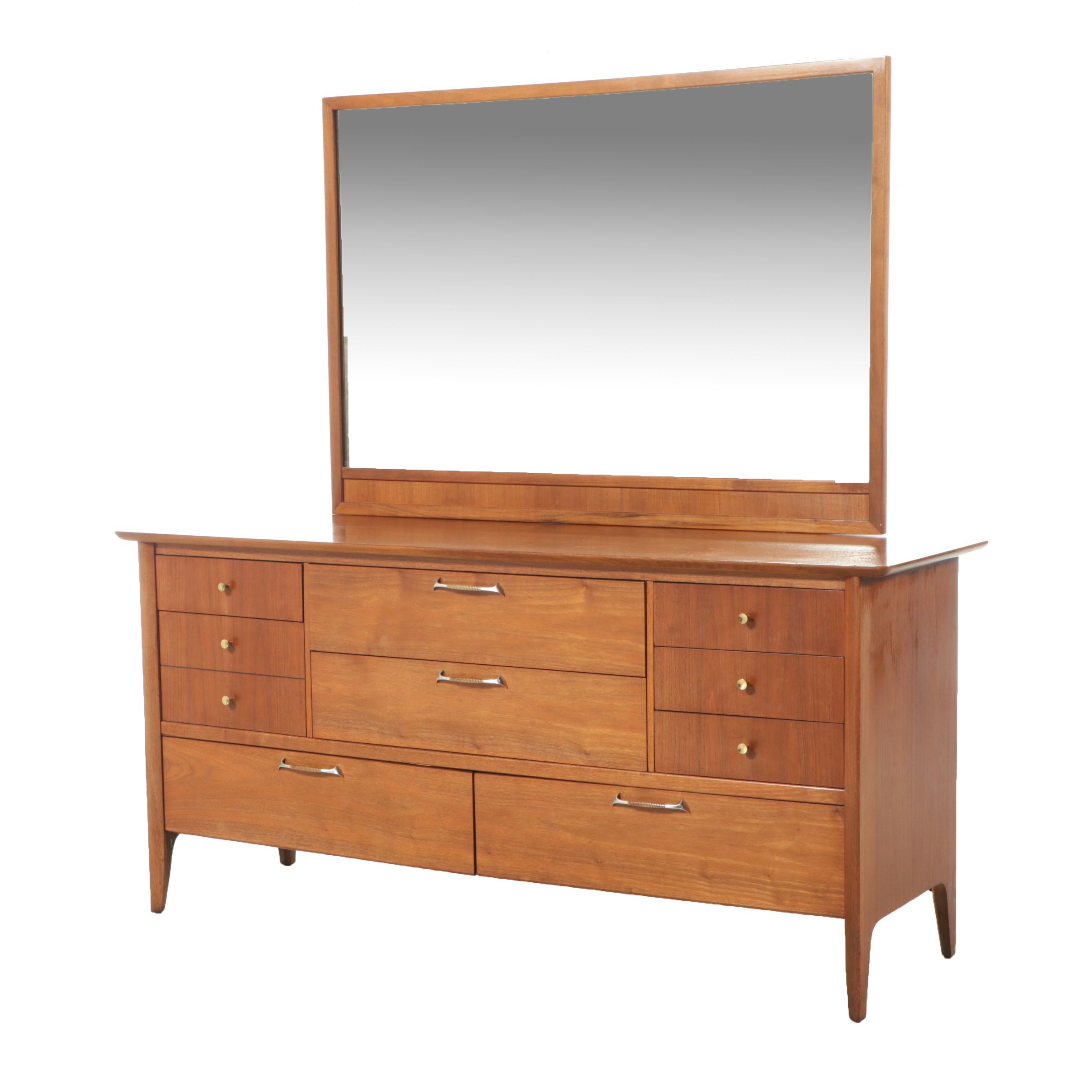 Drexel Mid Century Modern Style Walnut Dresser, Mid to Late 20th Century